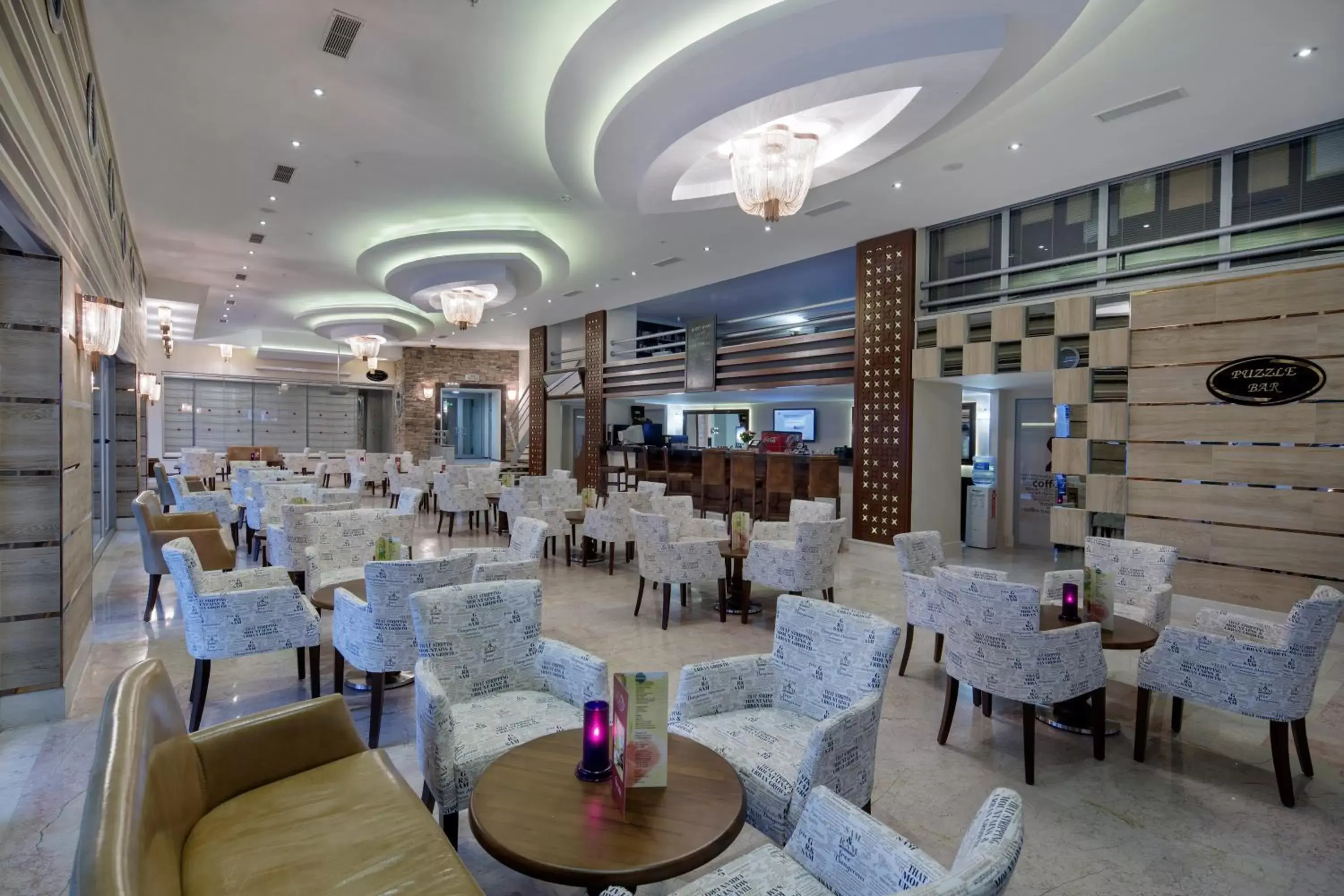 Lobby or reception, Restaurant/Places to Eat in Alaiye Kleopatra Hotel