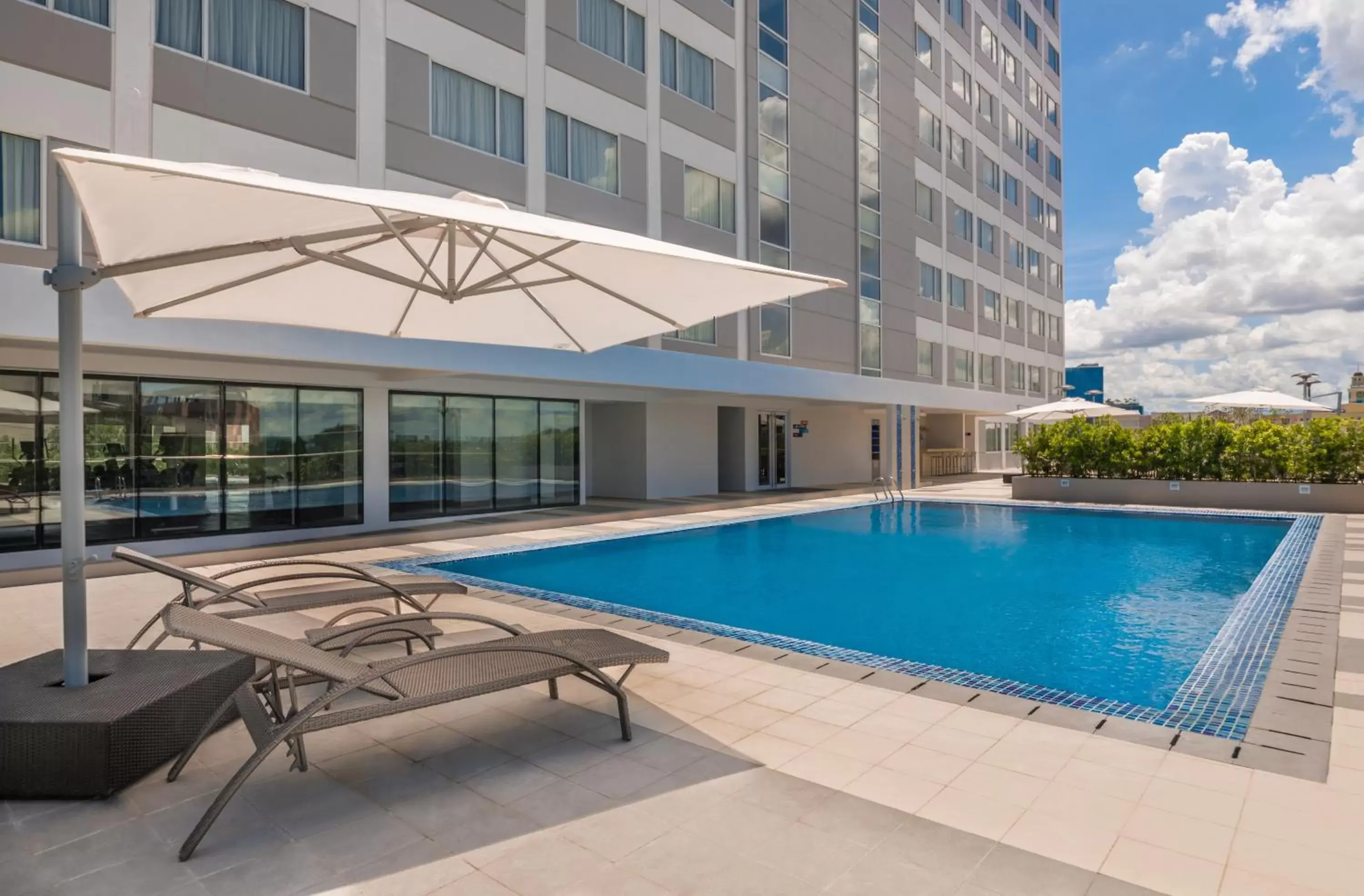 Swimming Pool in Park Inn By Radisson Iloilo