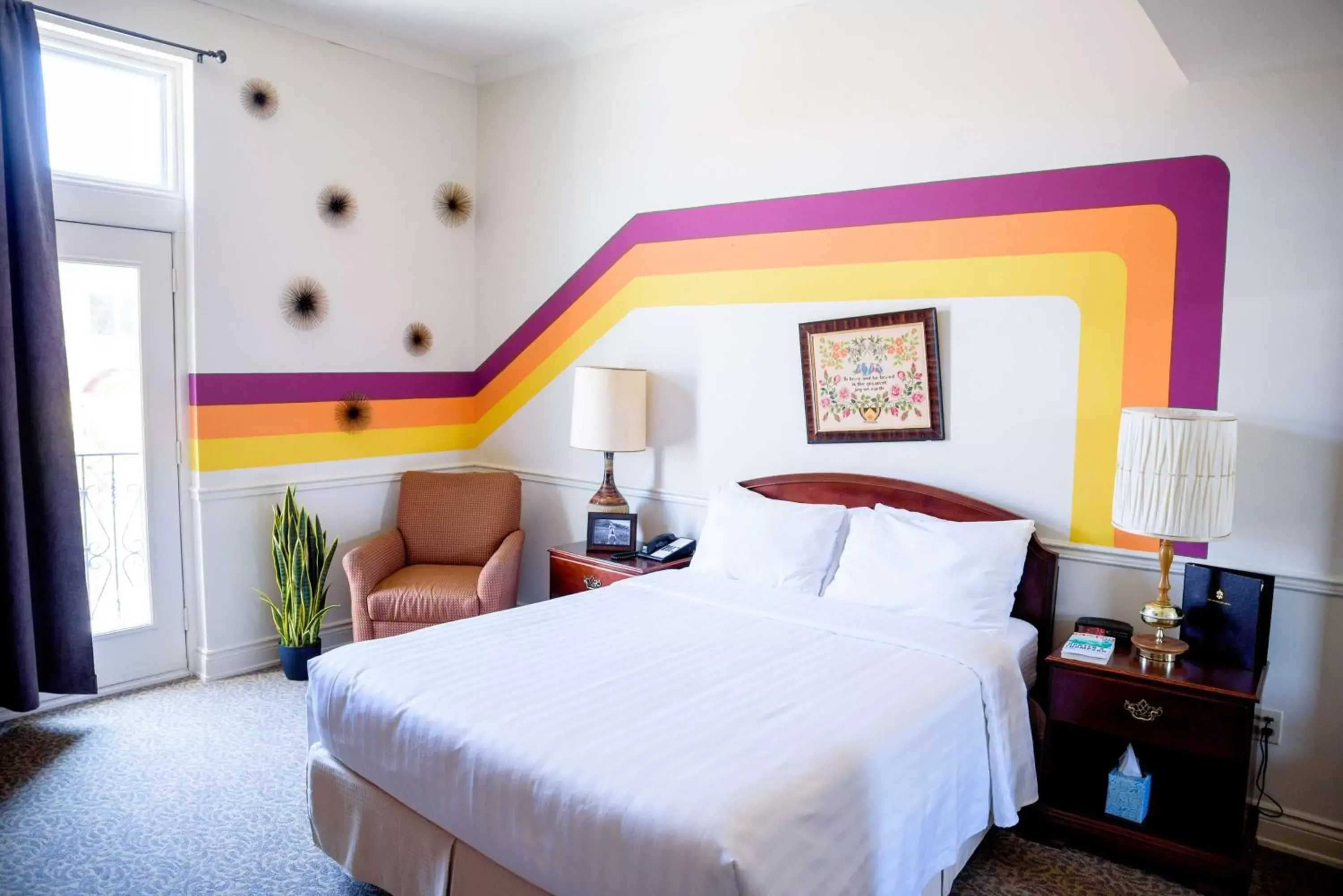 Queen Room - Non-Smoking in The Arlington Hotel - BW Signature Collection Queen Room - Non-Smoking in The Arlington Hotel - BW Signature Collection