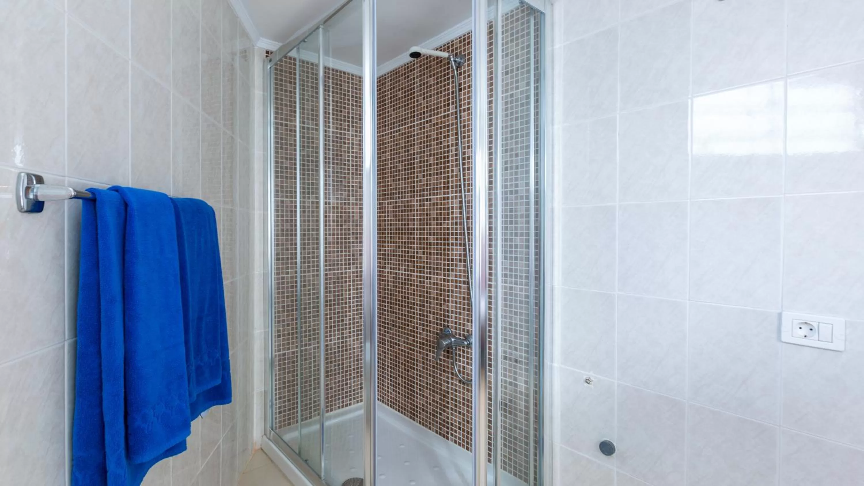 Bathroom in Tagoror Beach Apartments - Adults Only