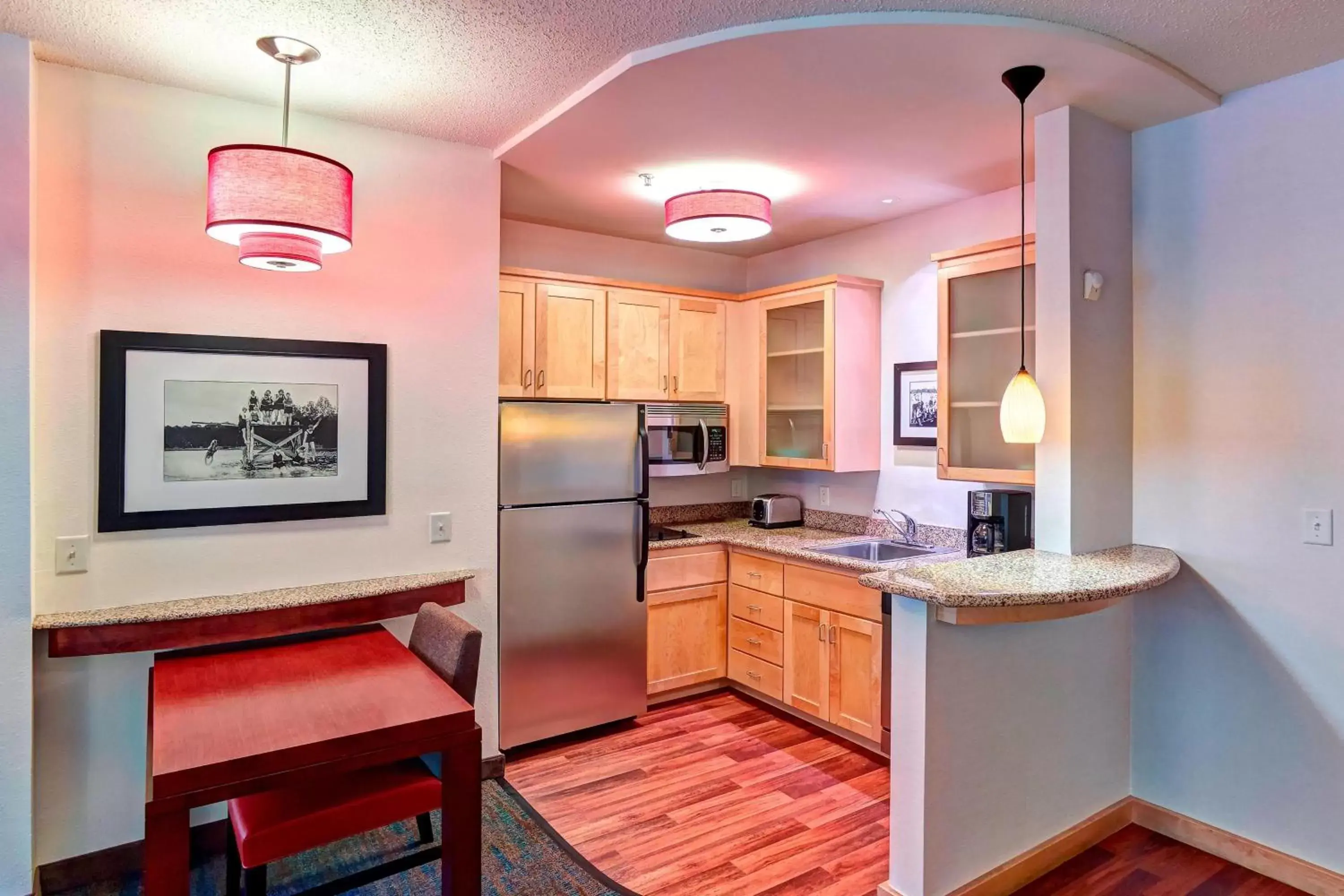 Kitchen or kitchenette, Kitchen/Kitchenette in Residence Inn Minneapolis Plymouth