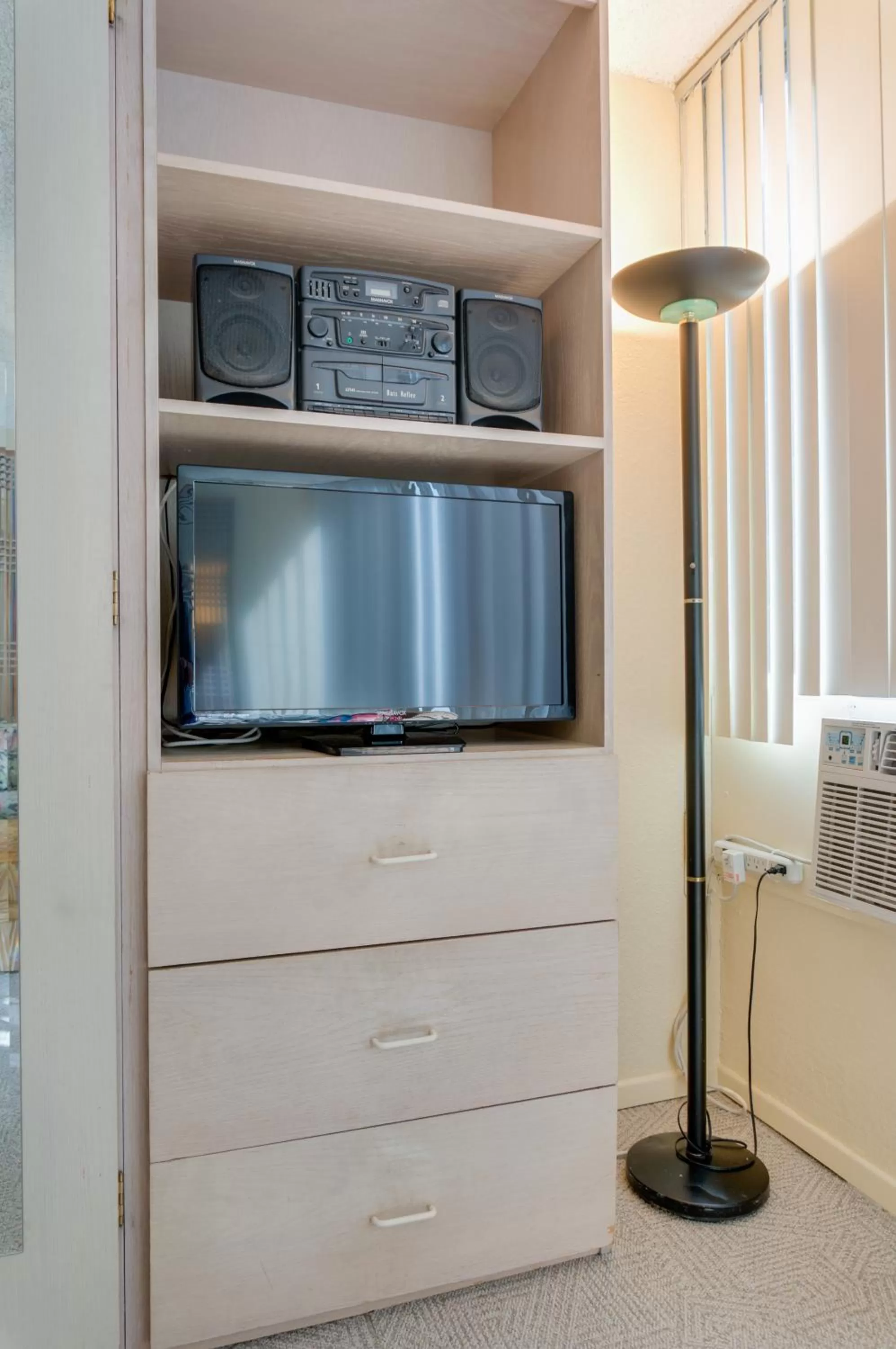 Other in Kuhio Banyan Hotel (with Kitchenettes)