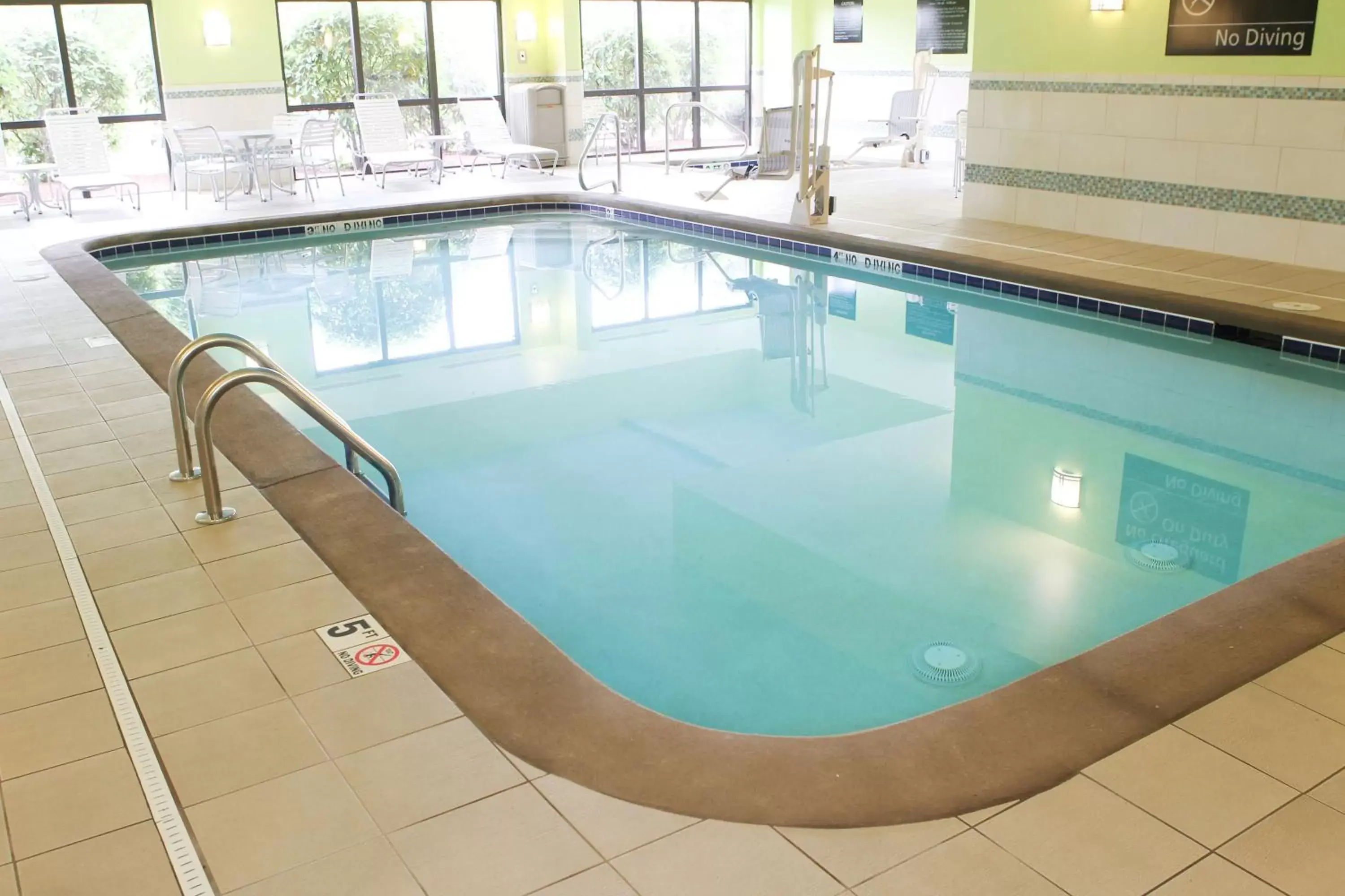 Pool view, Swimming Pool in Hampton Inn Cincinnati Northwest Fairfield