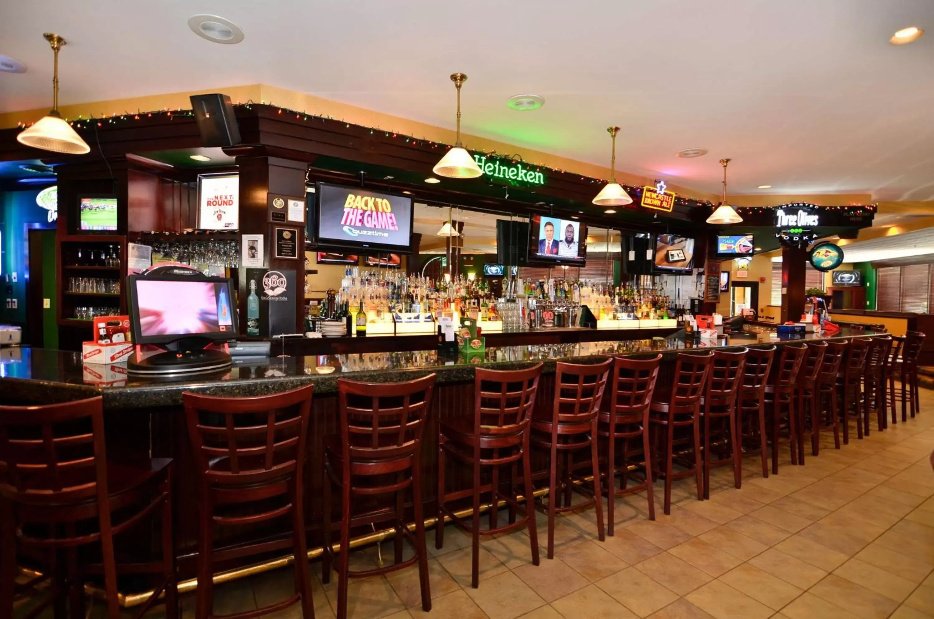 Restaurant/places to eat, Lounge/Bar in Best Western Plus BWI Airport Hotel - Arundel Mills