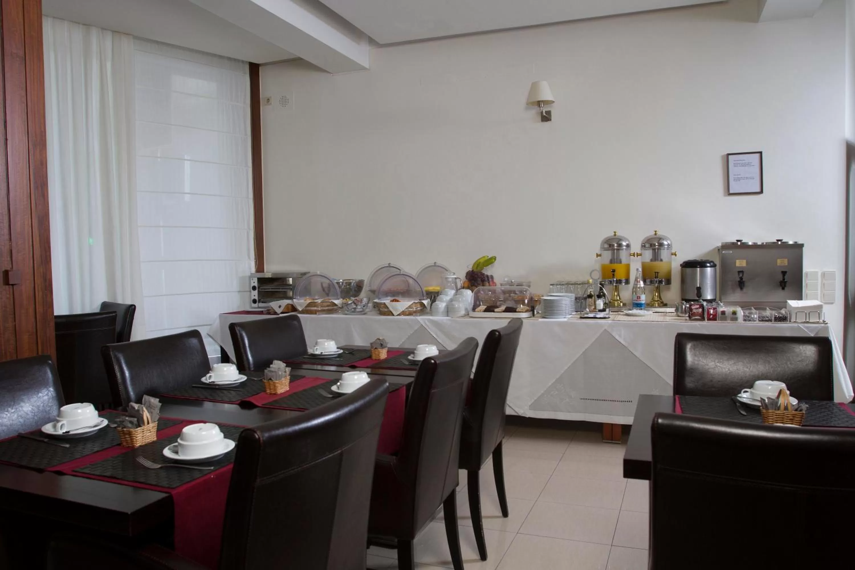 Restaurant/places to eat in Hotel Sao Jose