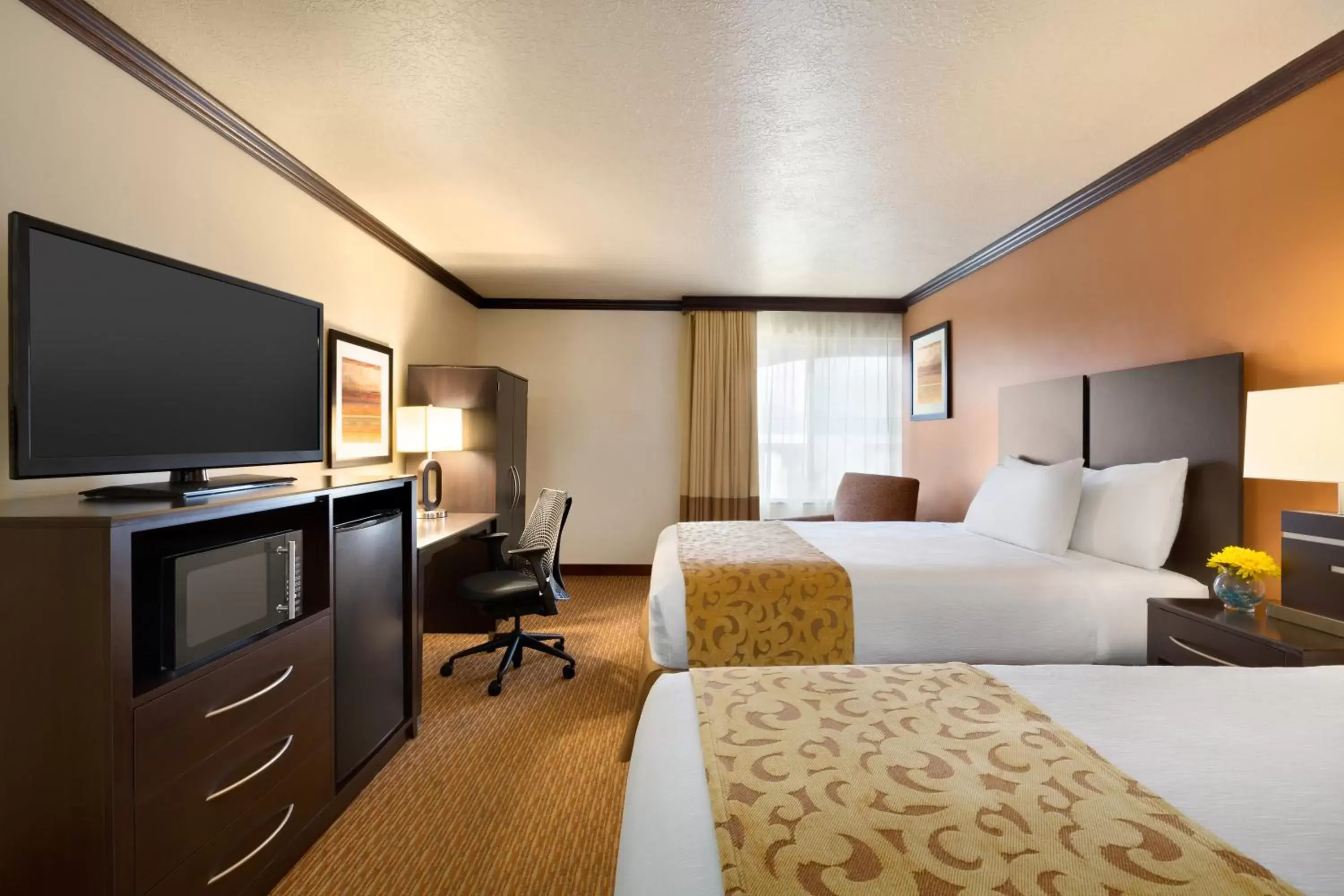 Photo of the whole room, Bed in Park Inn by Radisson Salt Lake City -Midvale