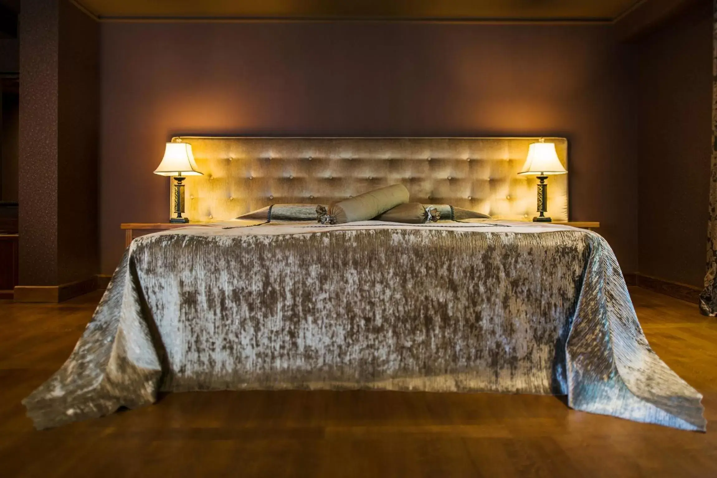 Junior Suite with free parking in Ventura Boutique Hotel Junior Suite with free parking in Ventura Boutique Hotel