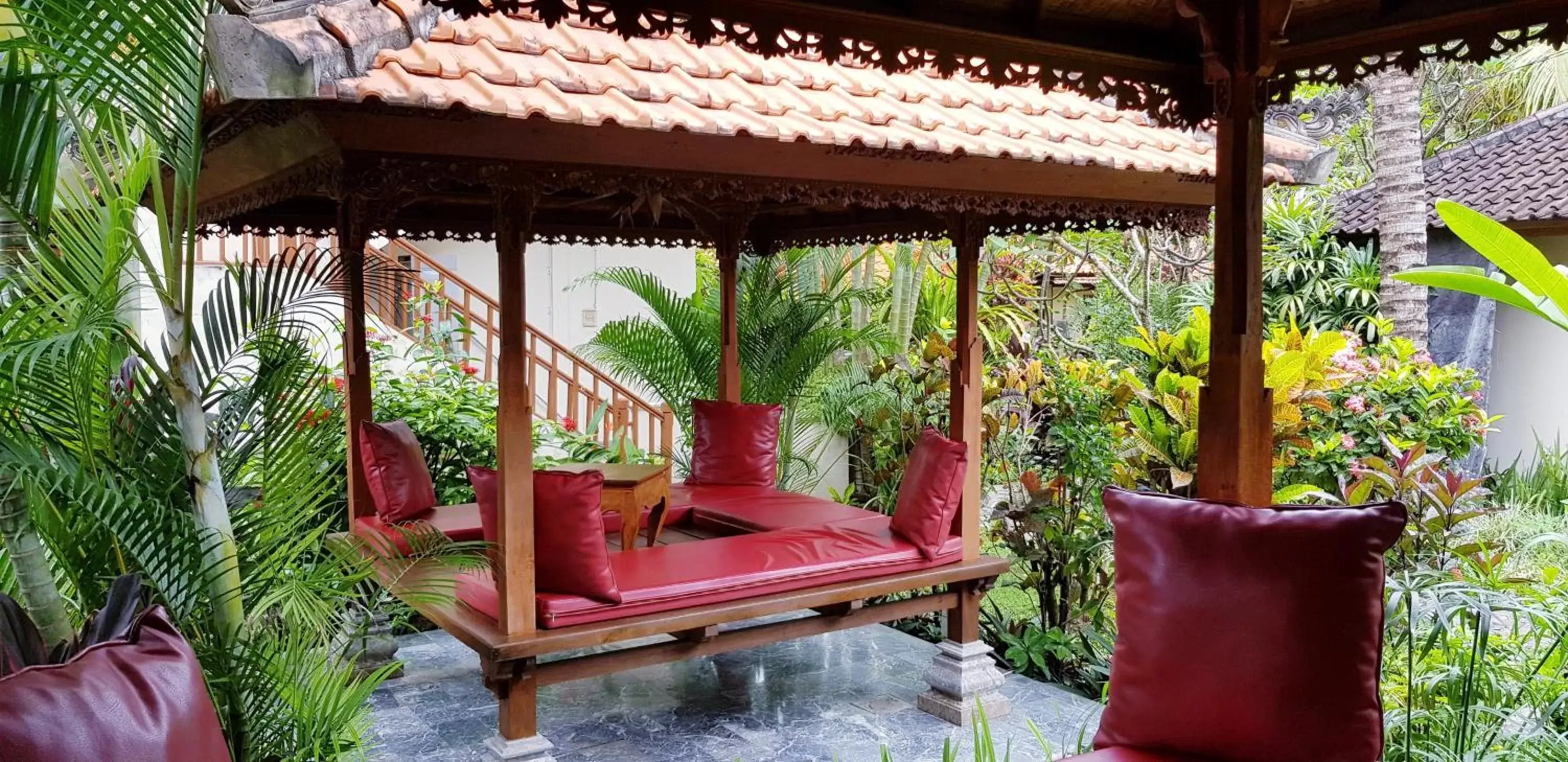 Seating area in Kusnadi Hotel