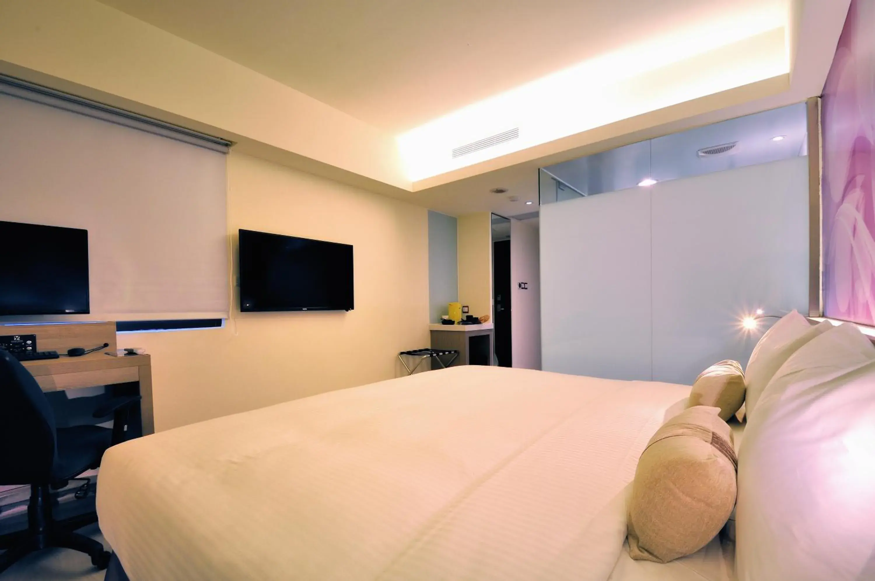 Photo of the whole room, Bed in Audi Garden Business Hotel Photo of the whole room, Bed in Audi Garden Business Hotel