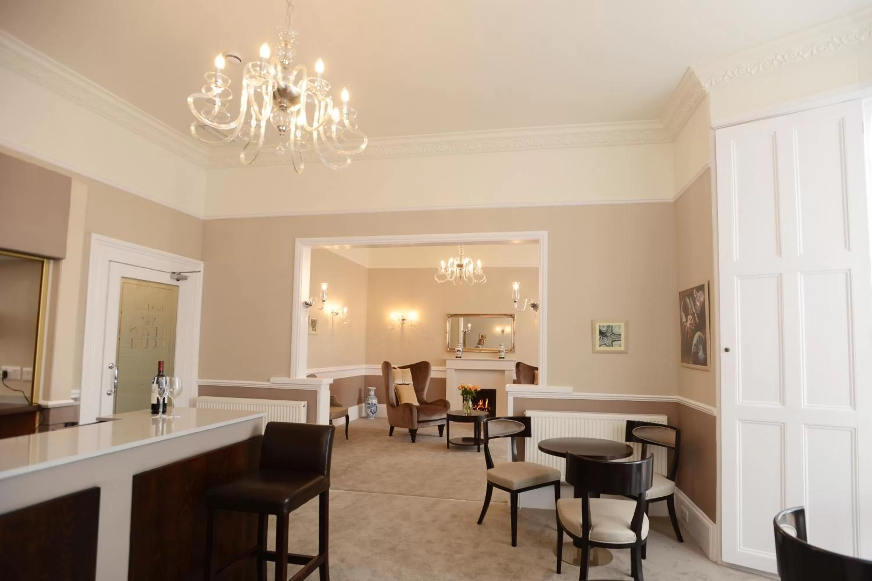 Lounge or bar in The Devon Court