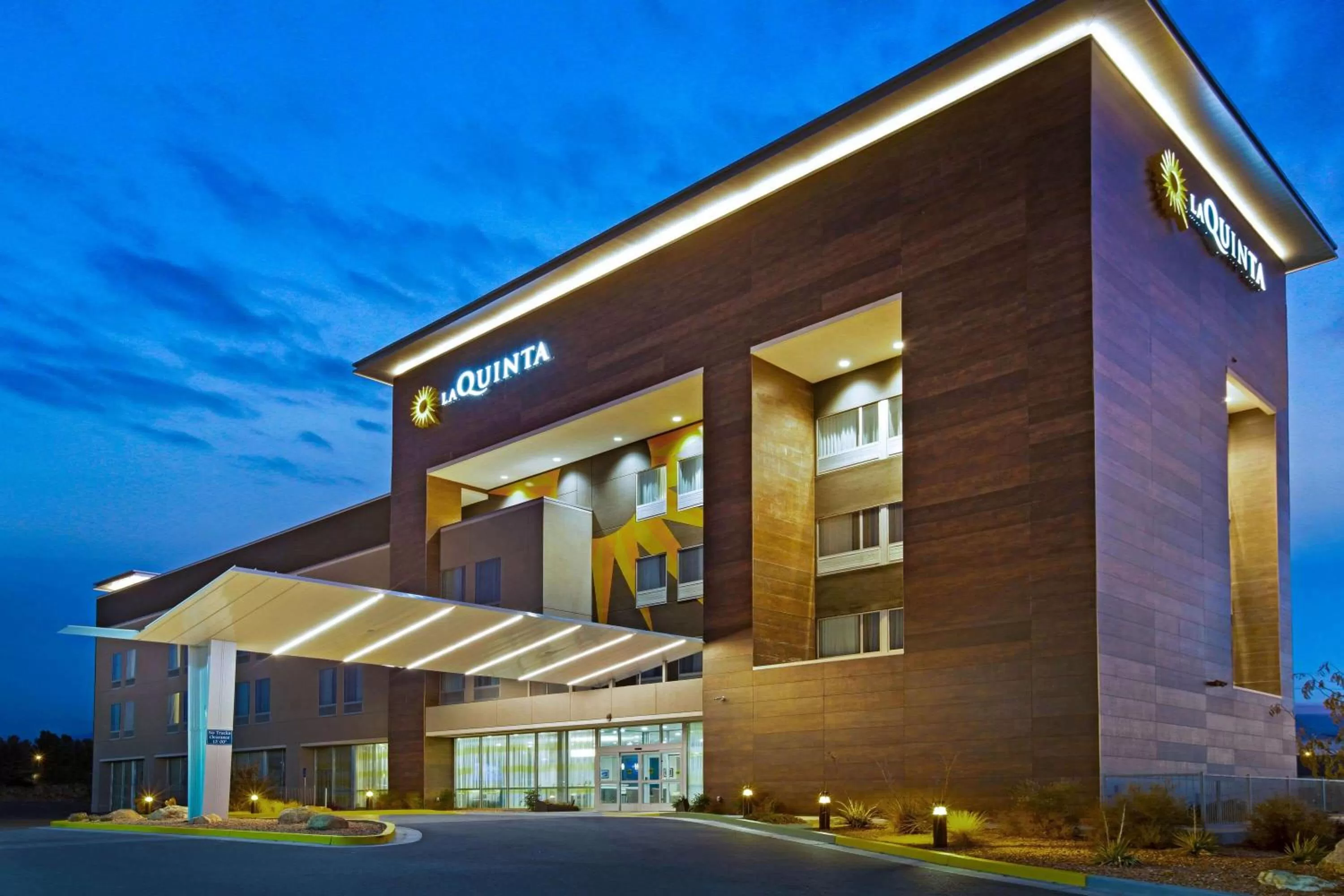 Property building in La Quinta by Wyndham Page at Lake Powell