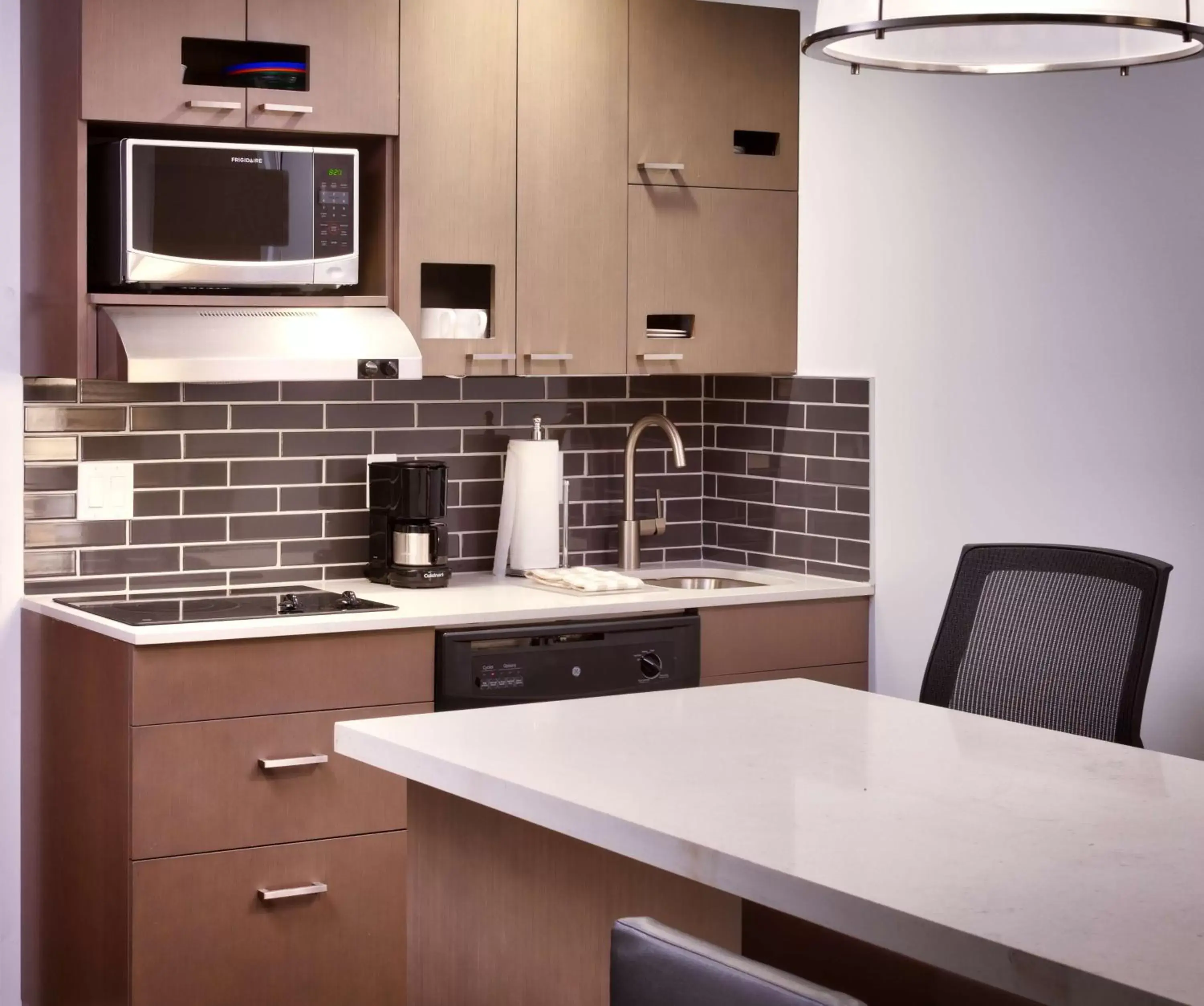 Photo of the whole room, Kitchen/Kitchenette in Hyatt House Salt Lake City Downtown