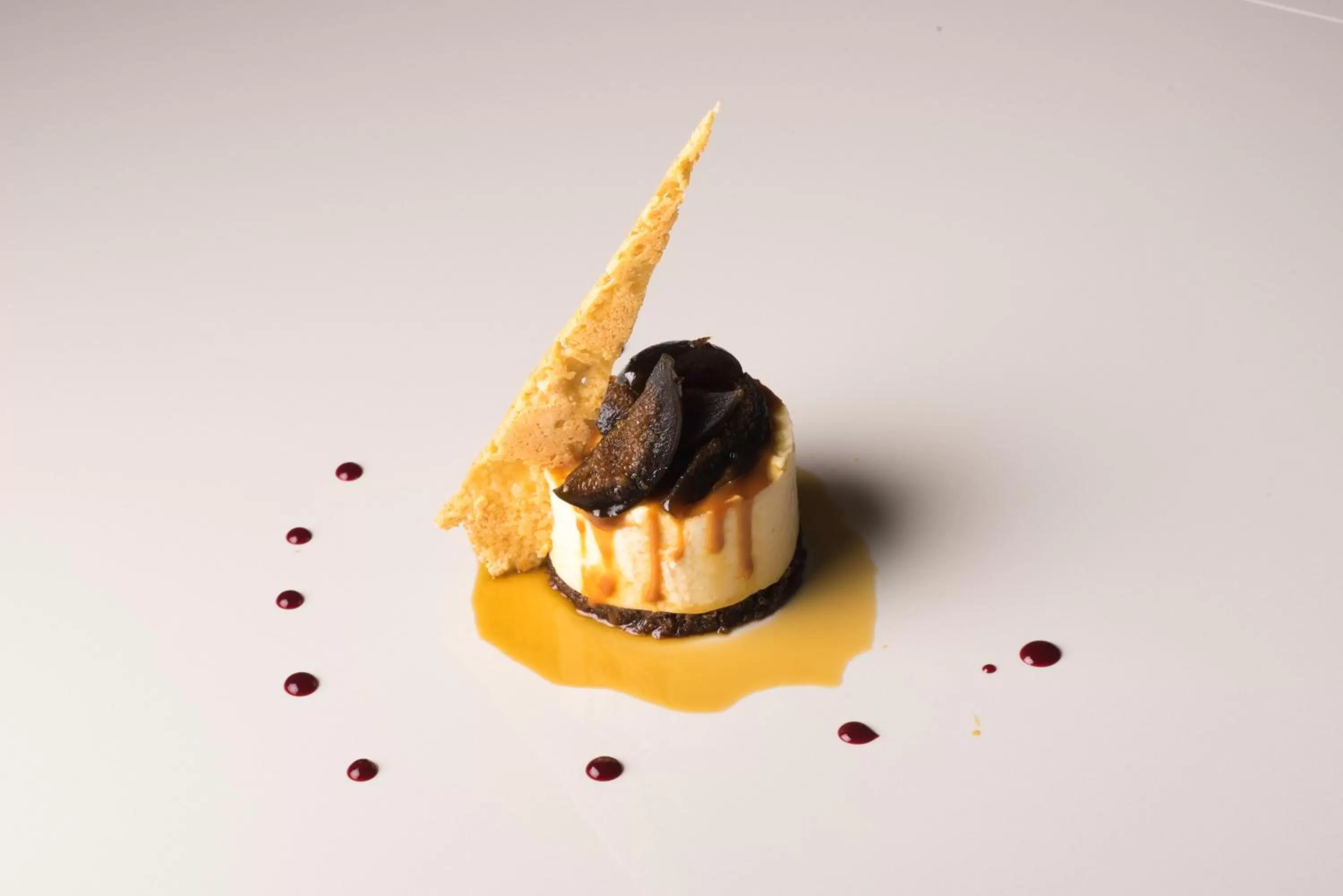 Restaurant/places to eat in Hotel Reina Isabel