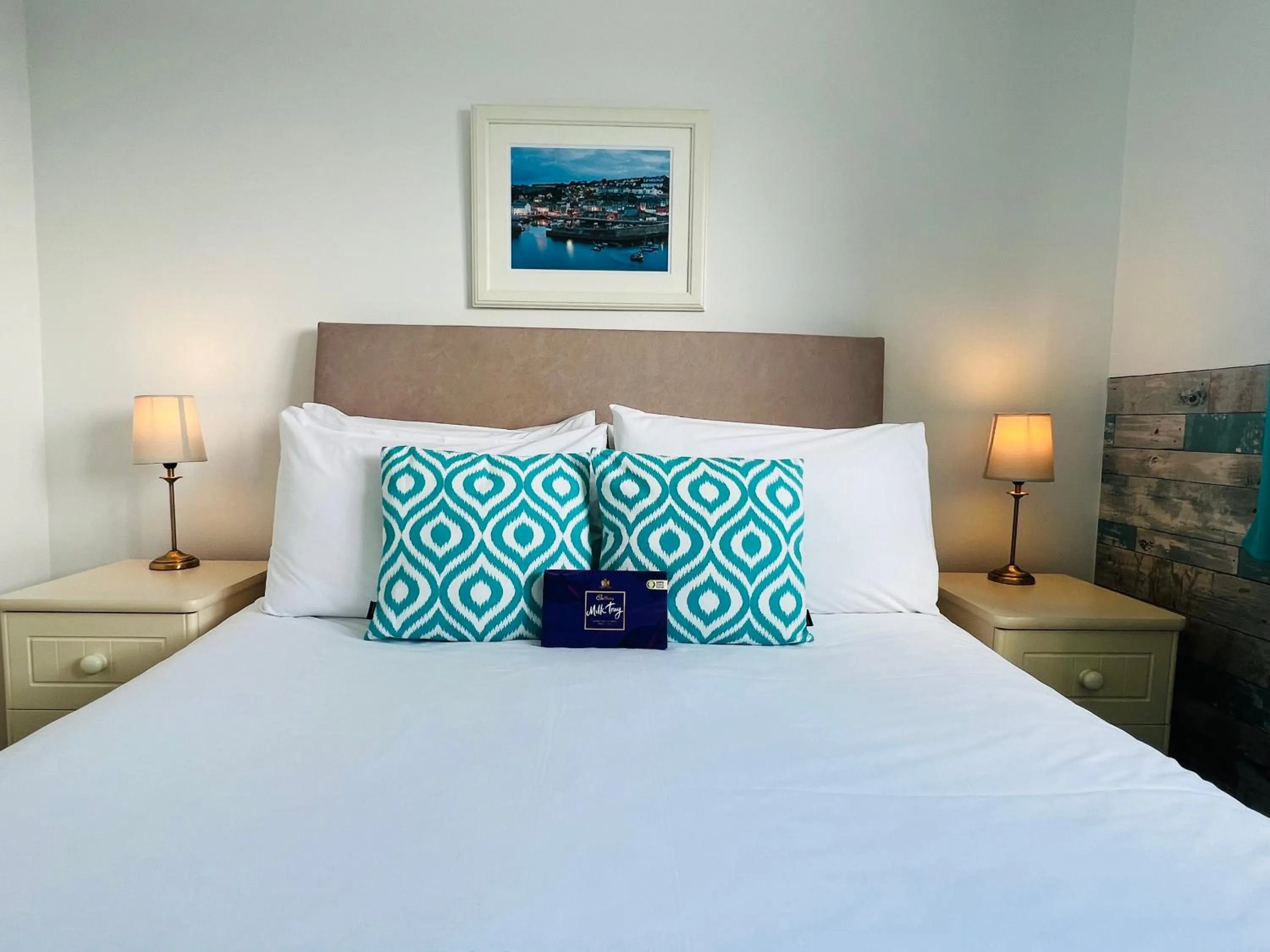 View (from property/room), Bed in Tremarne Hotel