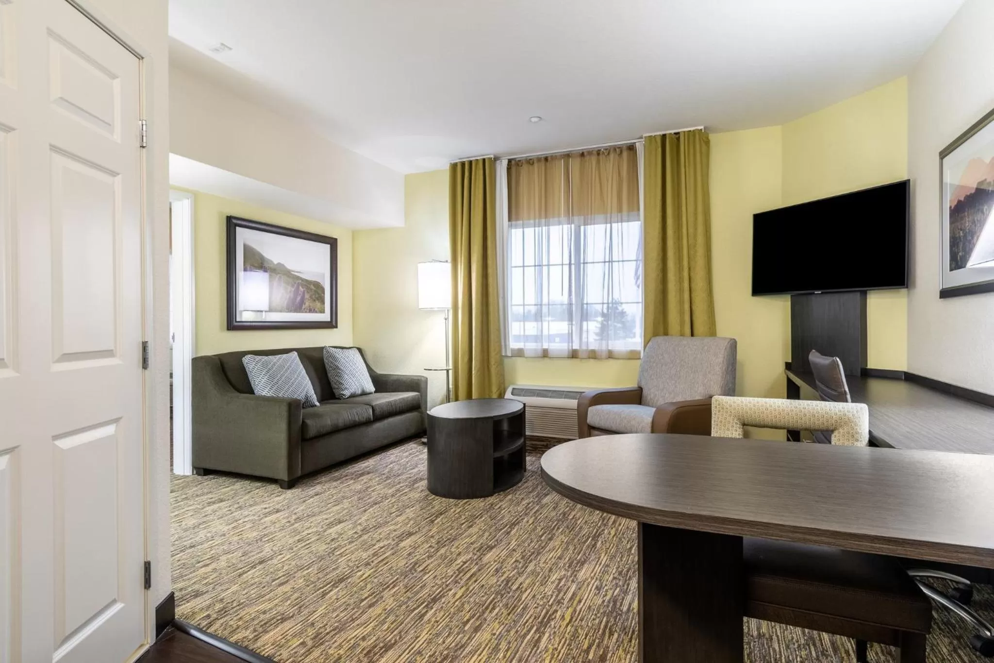 Photo of the whole room in Candlewood Suites Portland Airport by IHG