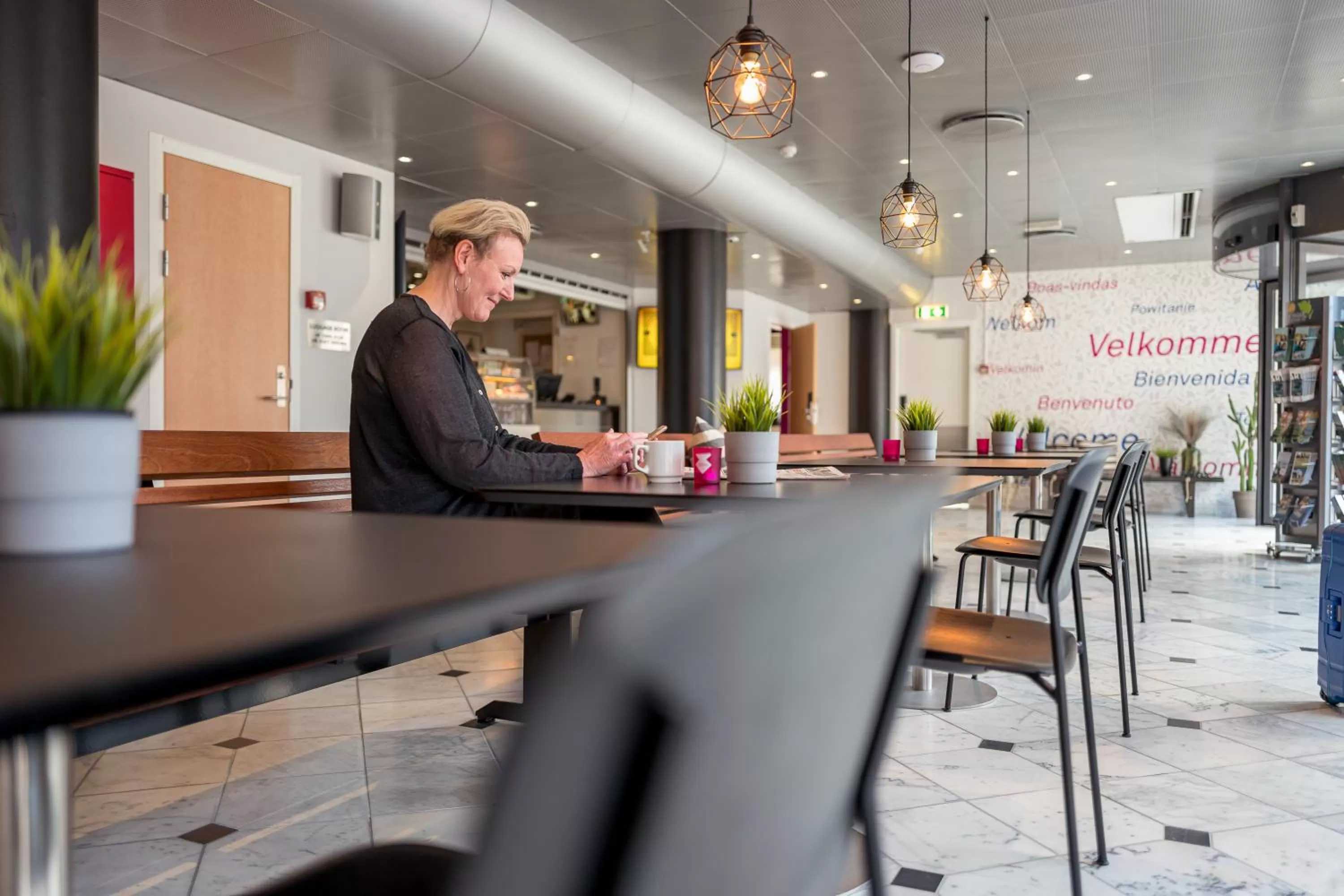 Lounge or bar in Cabinn Odense