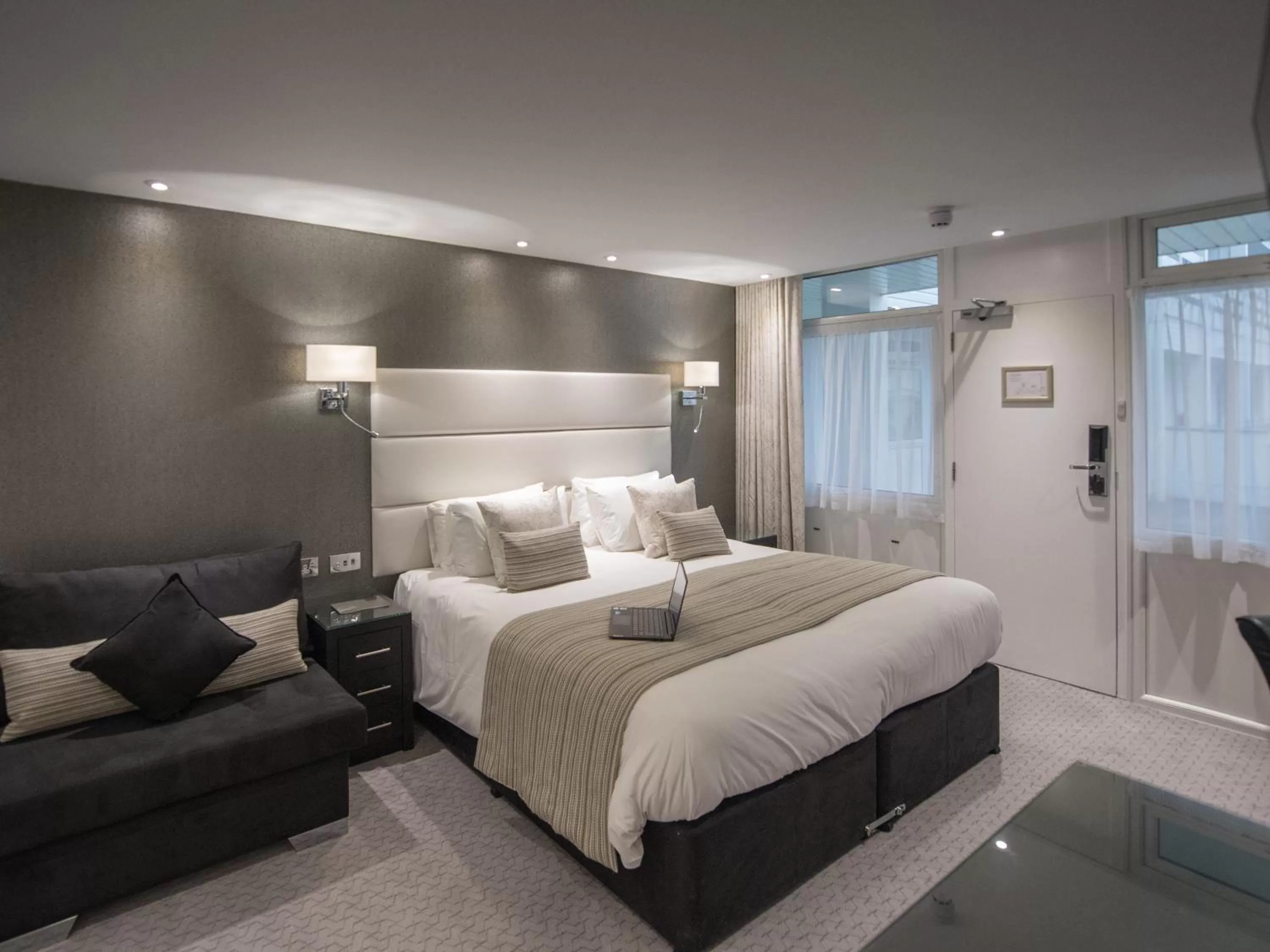 Bed in The Barnstaple Hotel