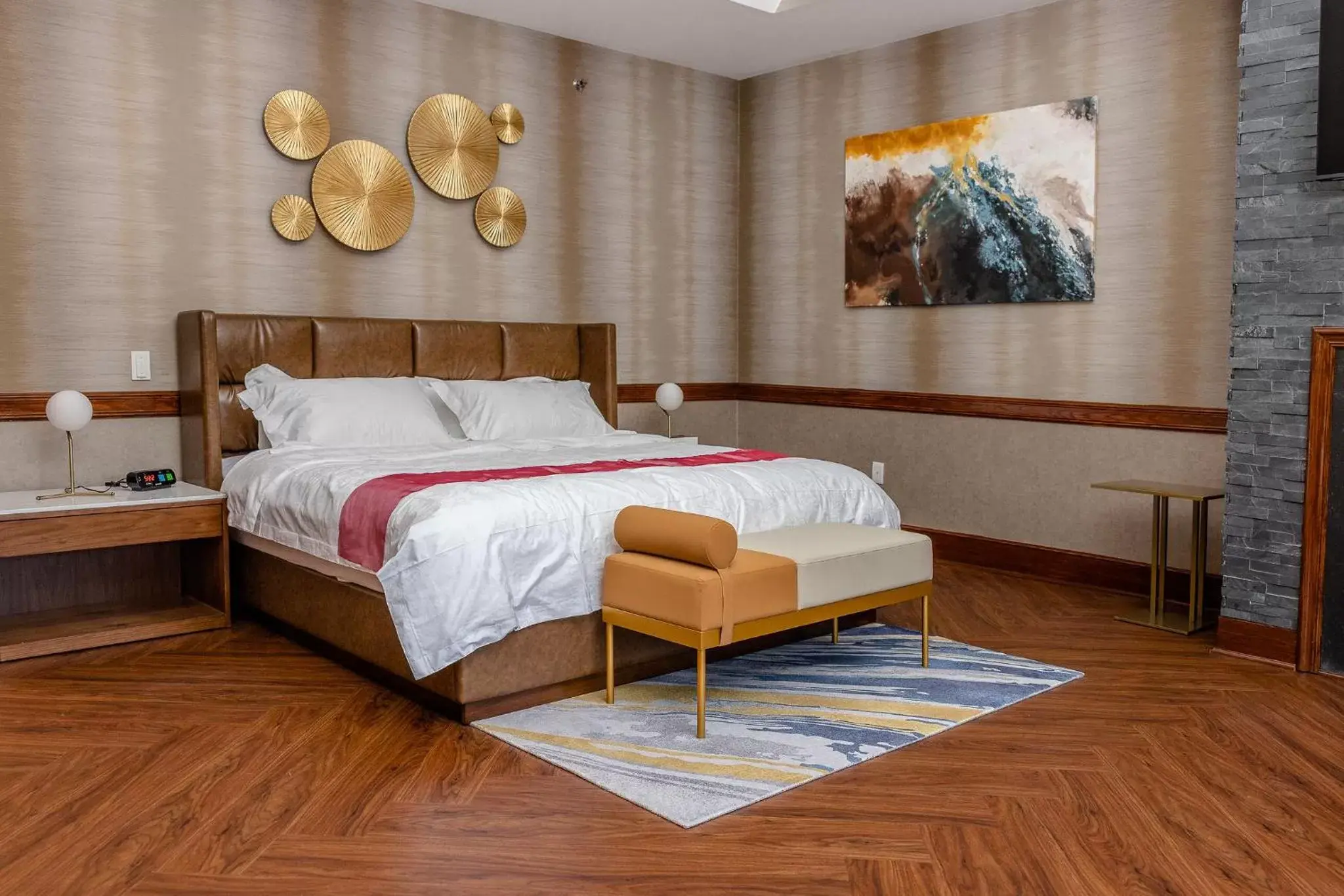 Bedroom, Bed in Chateau Merrimack Hotel & Spa
