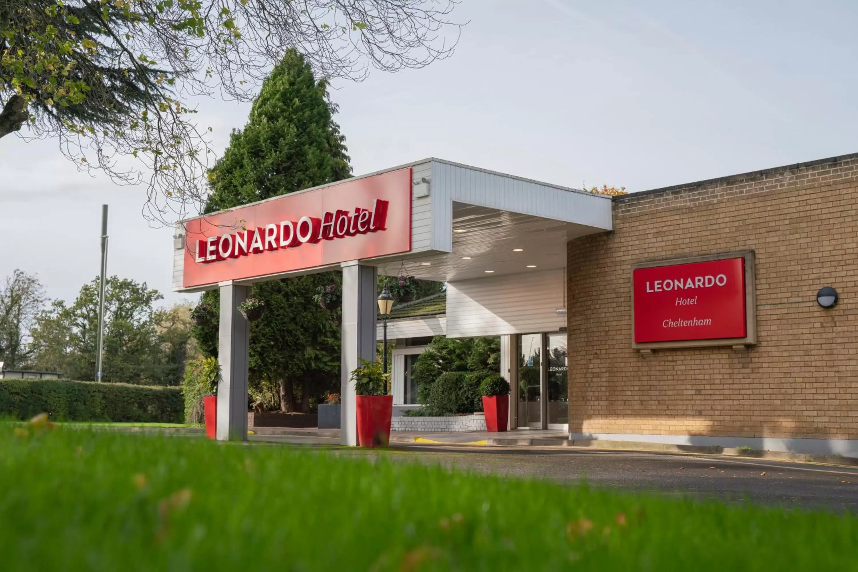 Property building in Leonardo Hotel Cheltenham - Formerly Jurys Inn