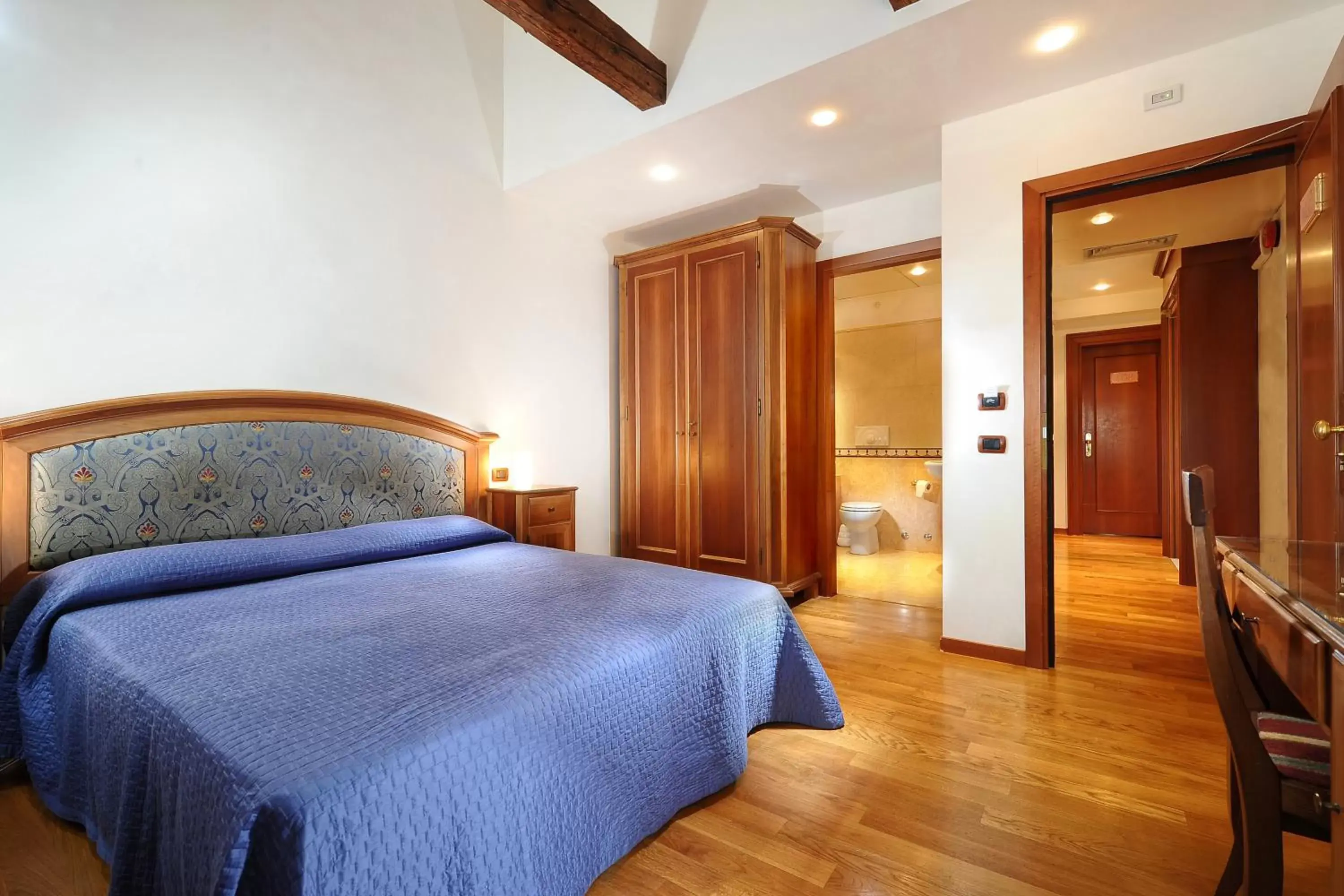 Bed in Hotel Abbazia