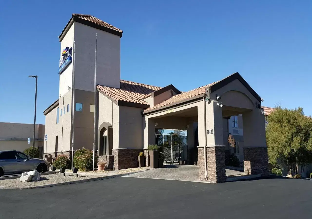 Property Building in Baymont by Wyndham Barstow Historic Route 66