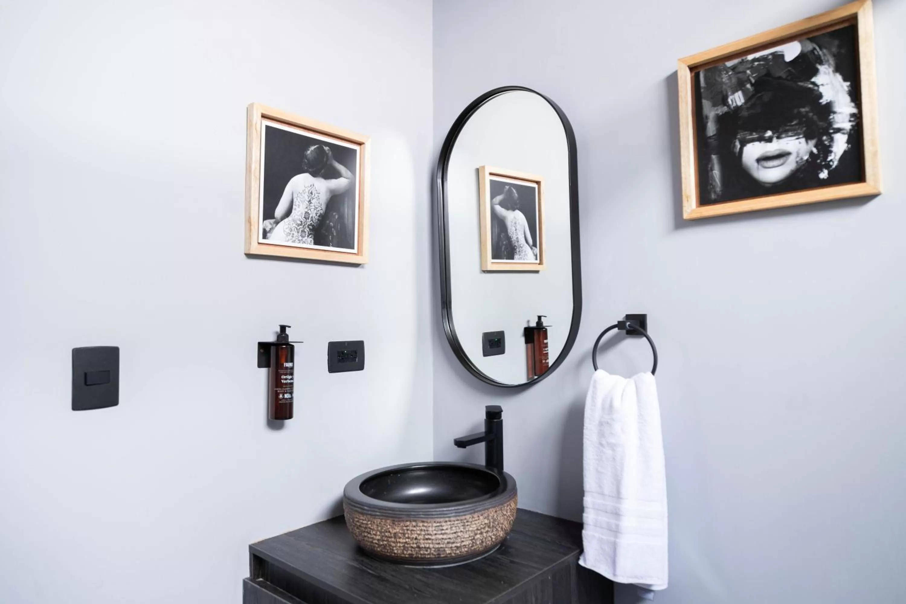 Bathroom in Royal Living Poblado