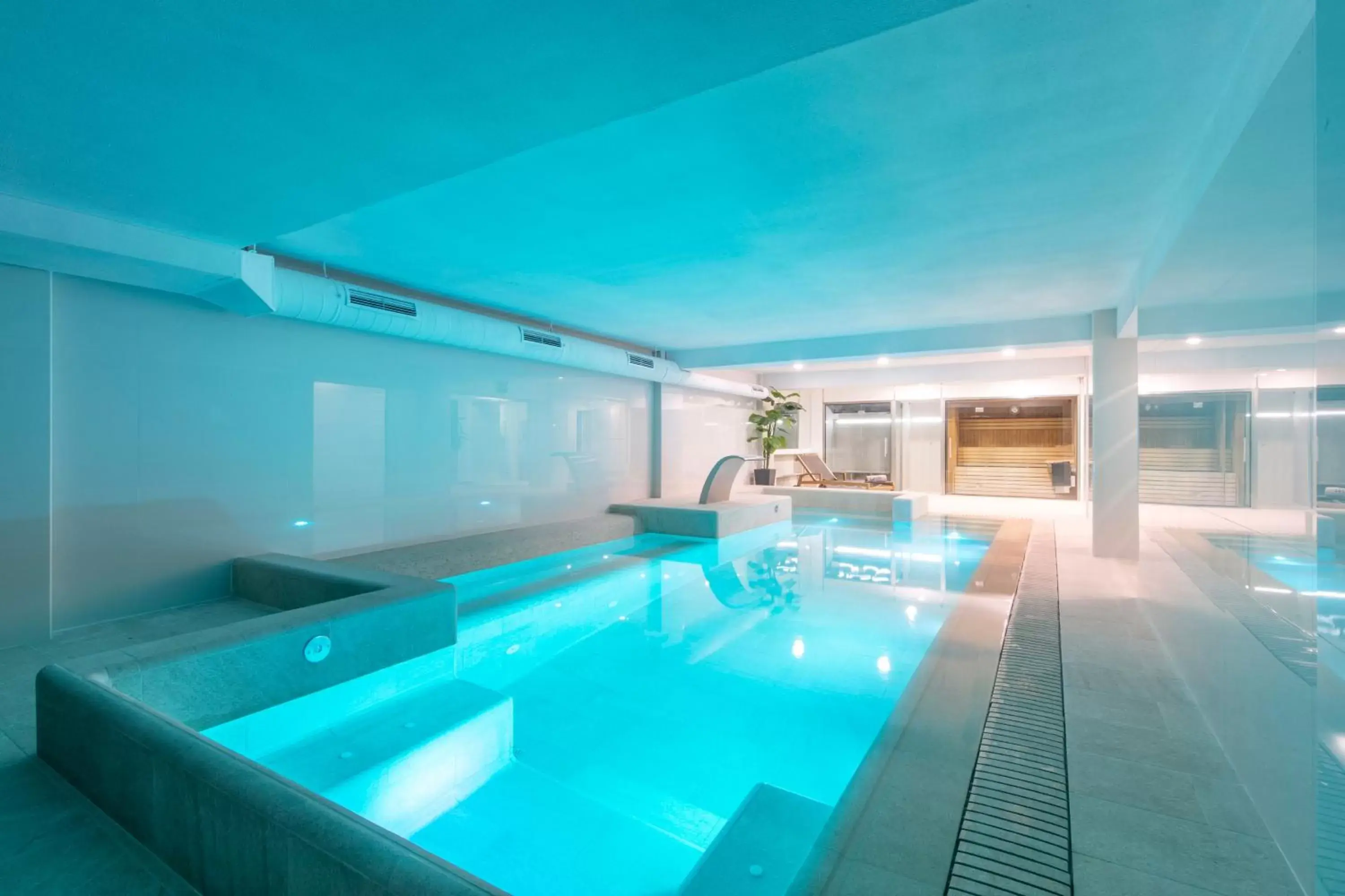 Spa and wellness centre/facilities, Swimming Pool in INNSiDE by Meliá Palma Center