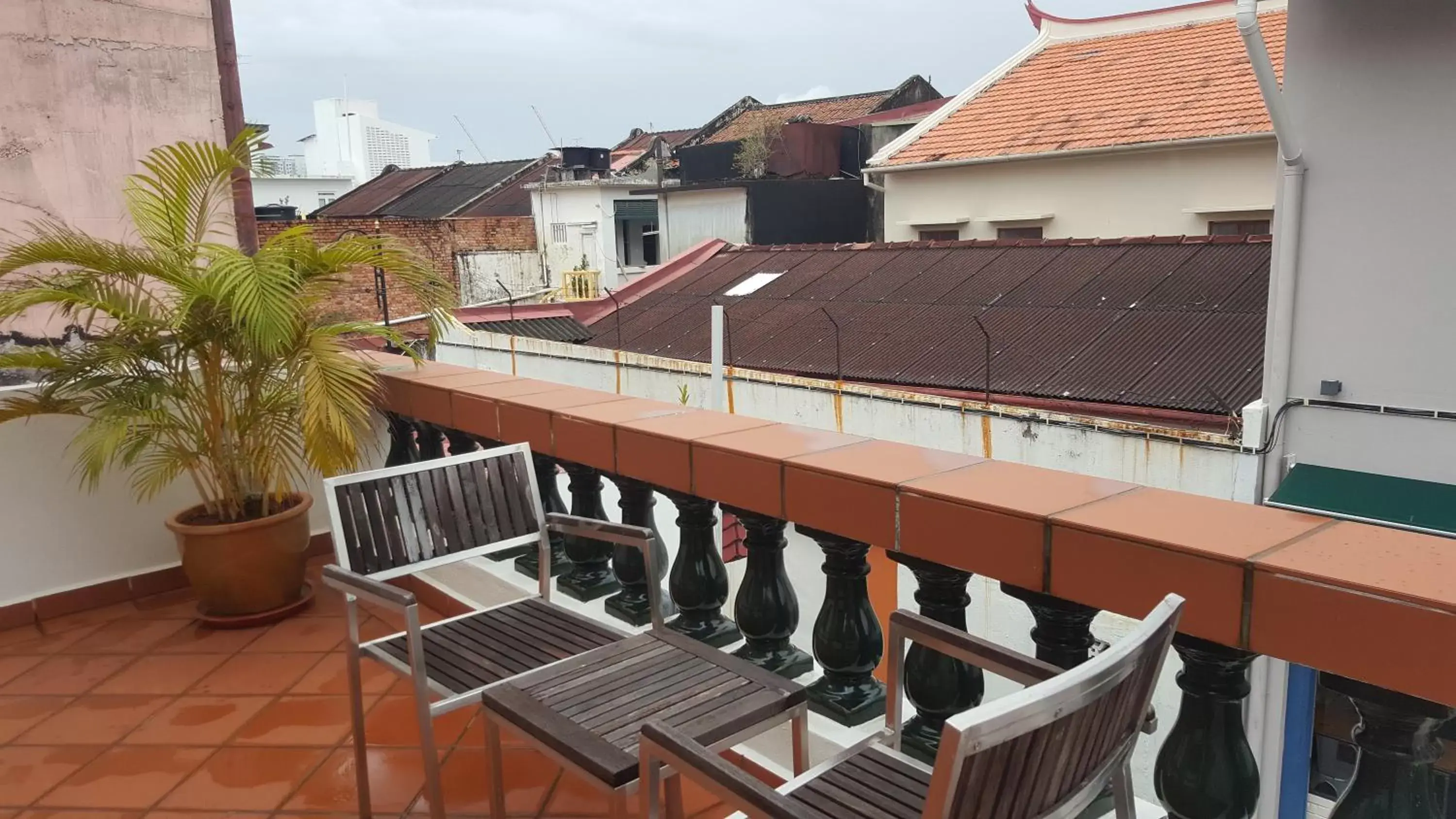 Balcony/Terrace in Heeren Straits Hotel