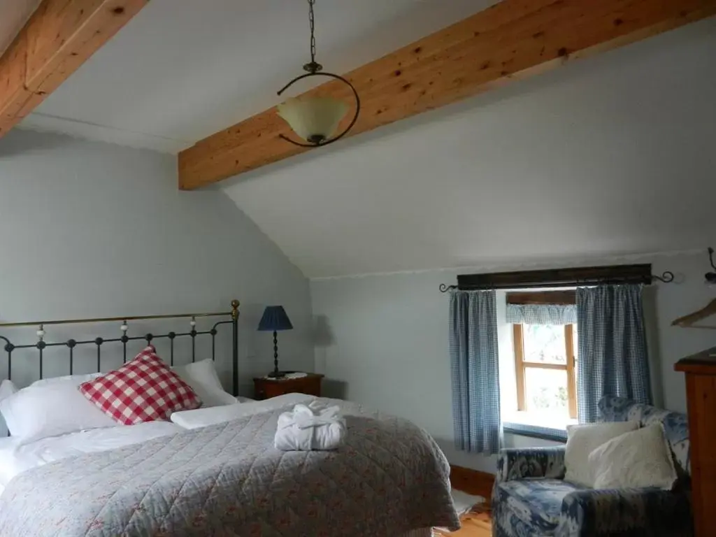 Bedroom, Bed in Armidale Cottages B&B