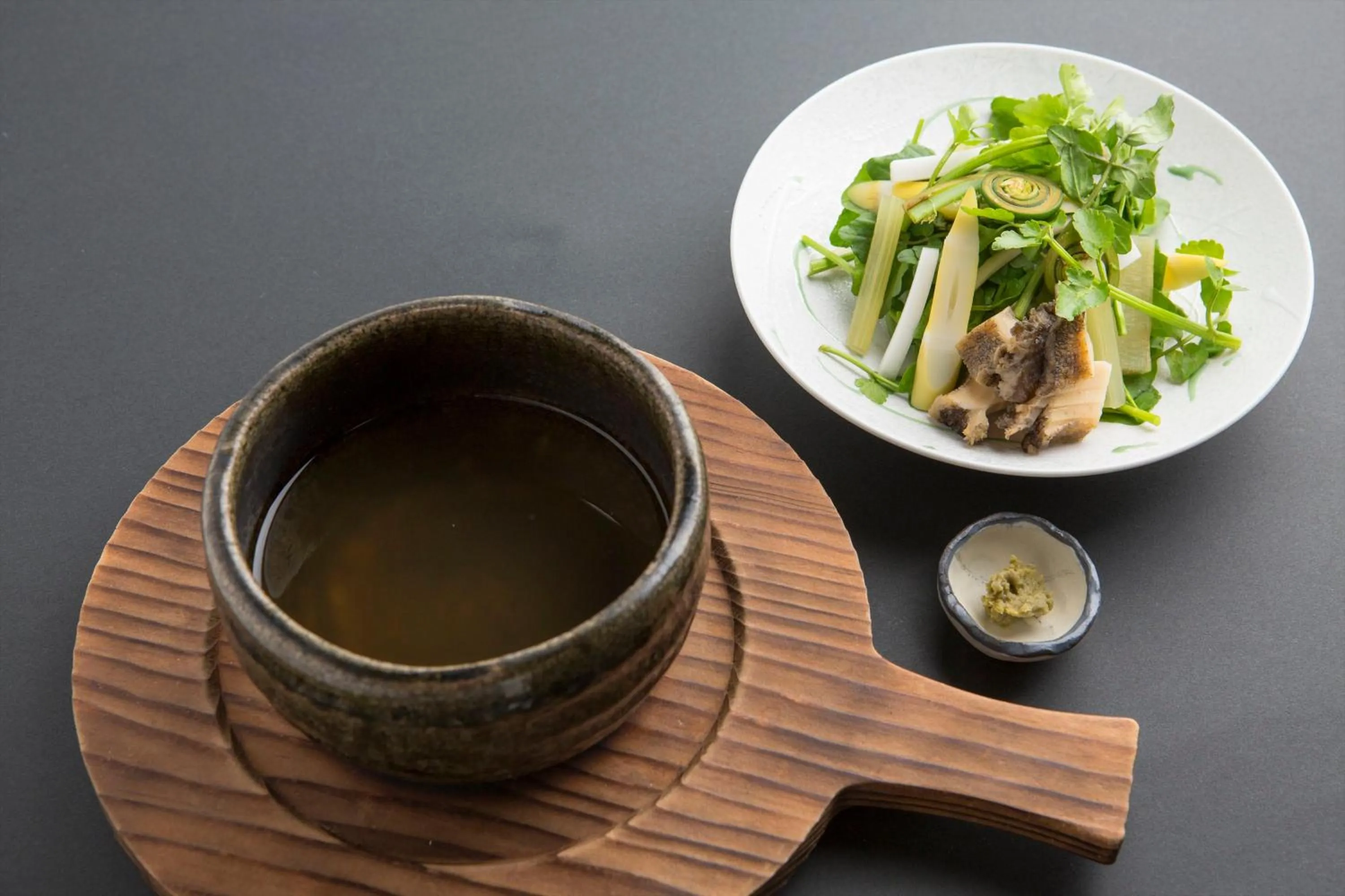 Food close-up in Ito Ryokuyu