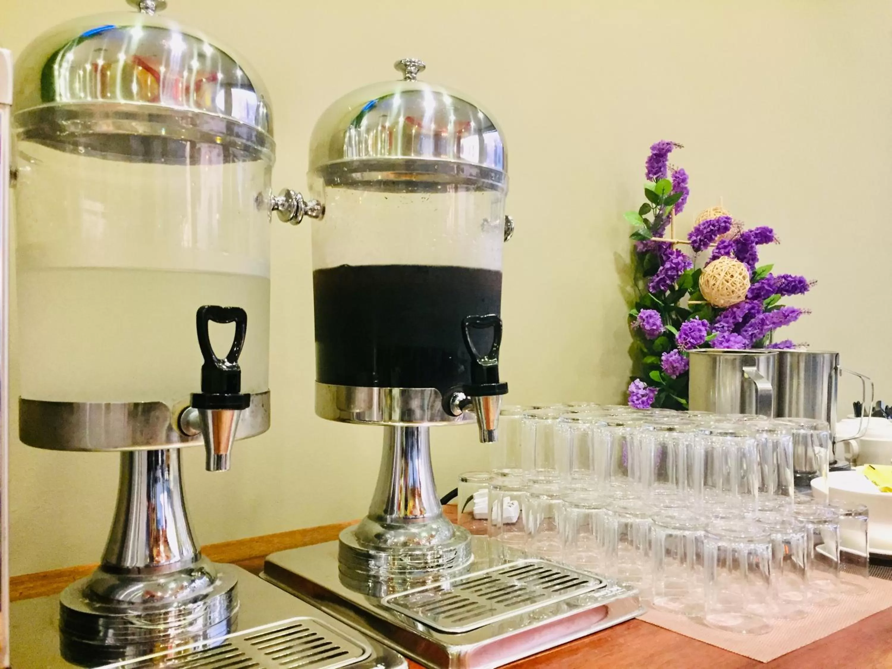 Restaurant/places to eat in SEM9 Senai "Formerly Known As Perth Hotel"