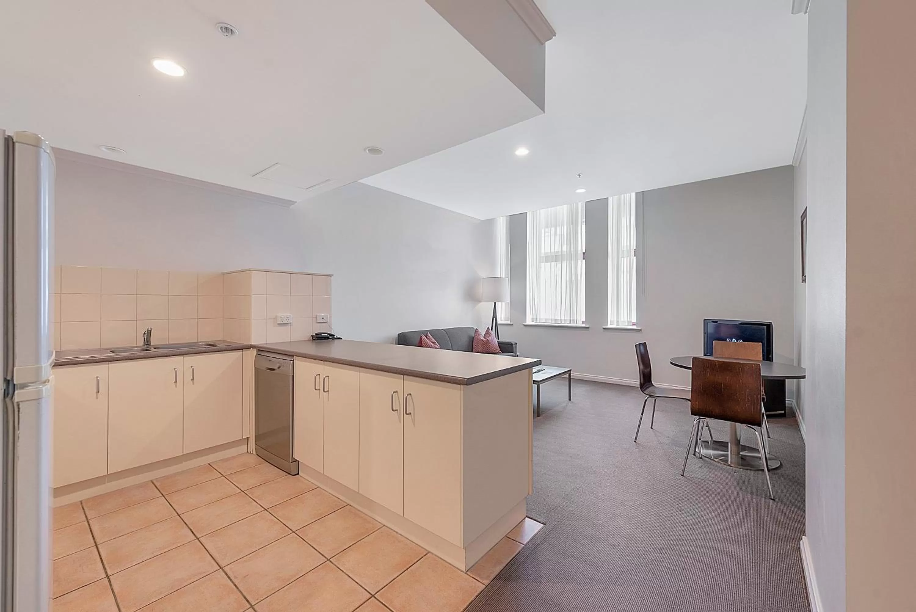 Kitchen or kitchenette in Franklin Apartments