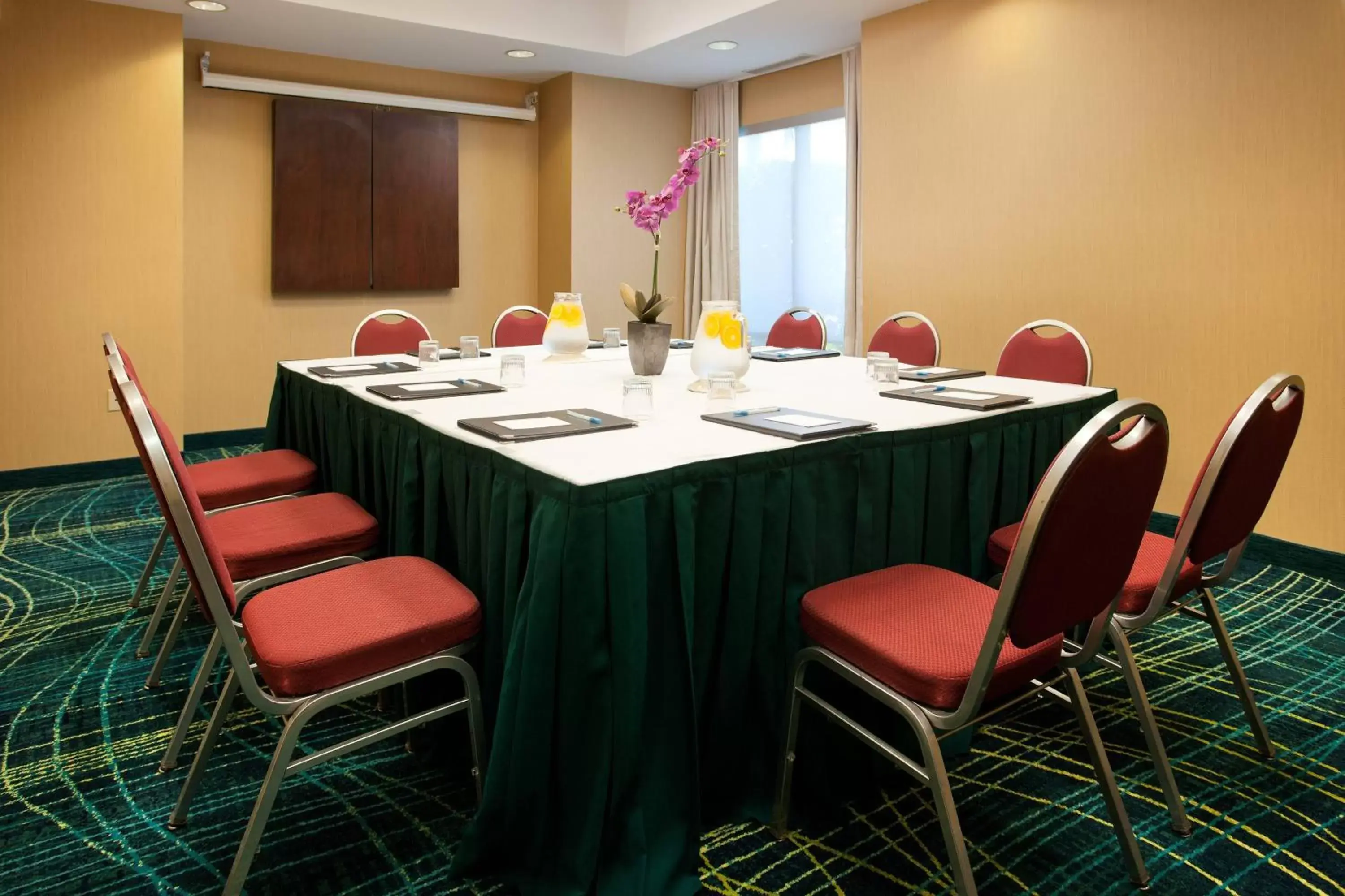 Meeting/conference room in SpringHill Suites Los Angeles LAX/Manhattan Beach