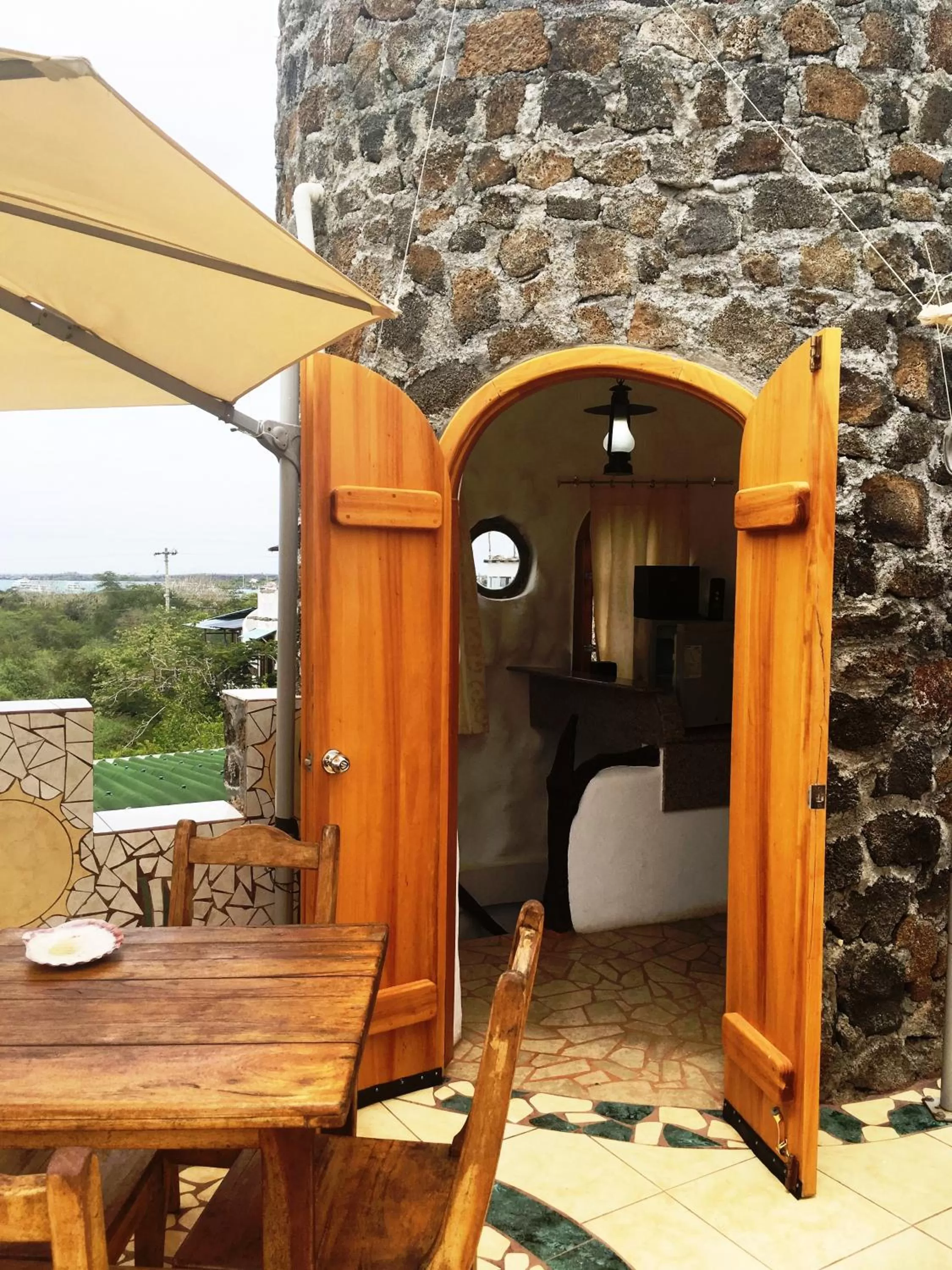 Seating area in La Fortaleza De Haro