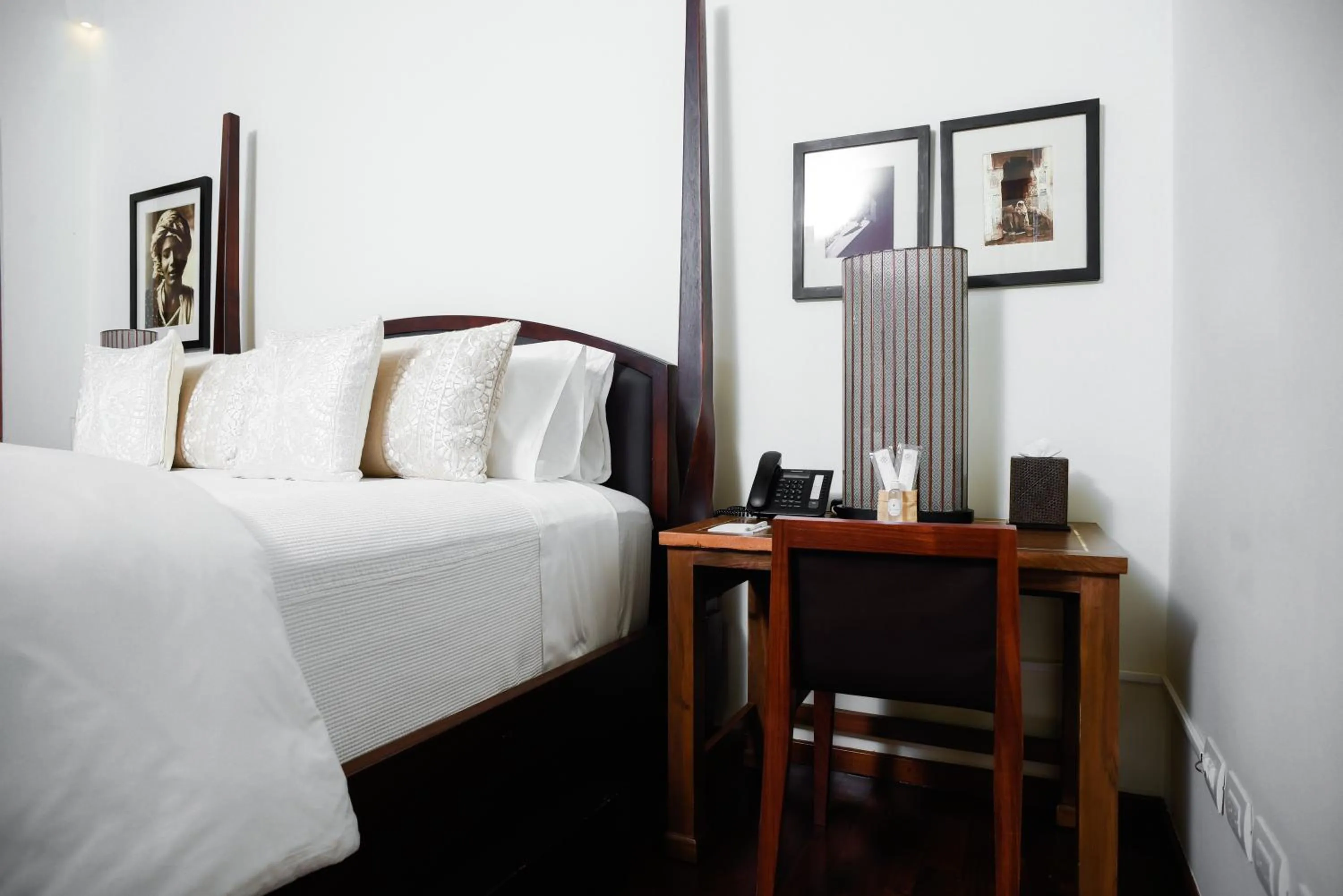 Seating area, Bed in Hotel Casa Blanca 7