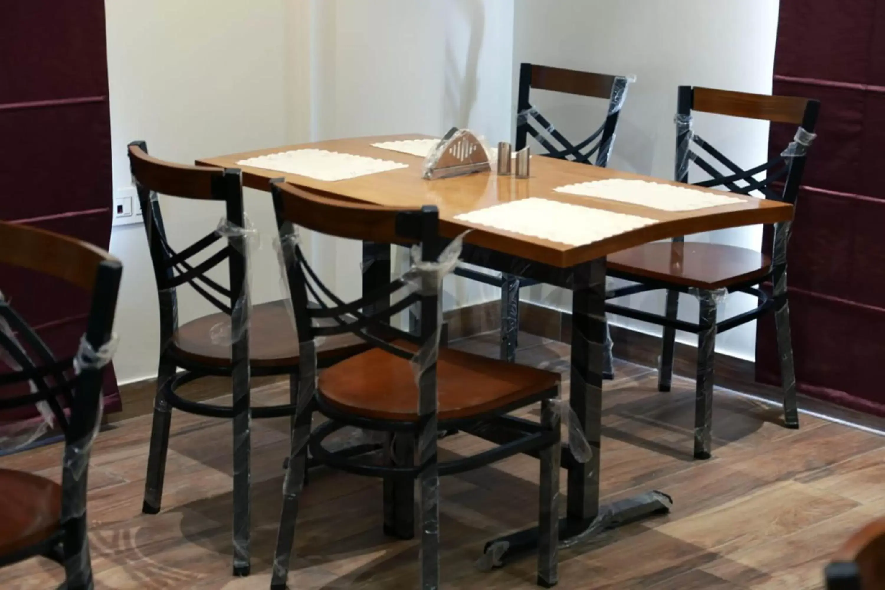 Restaurant/places to eat in Mahaveer Shimla By Royal Collection Hotels Restaurant/places to eat in Mahaveer Shimla By Royal Collection Hotels