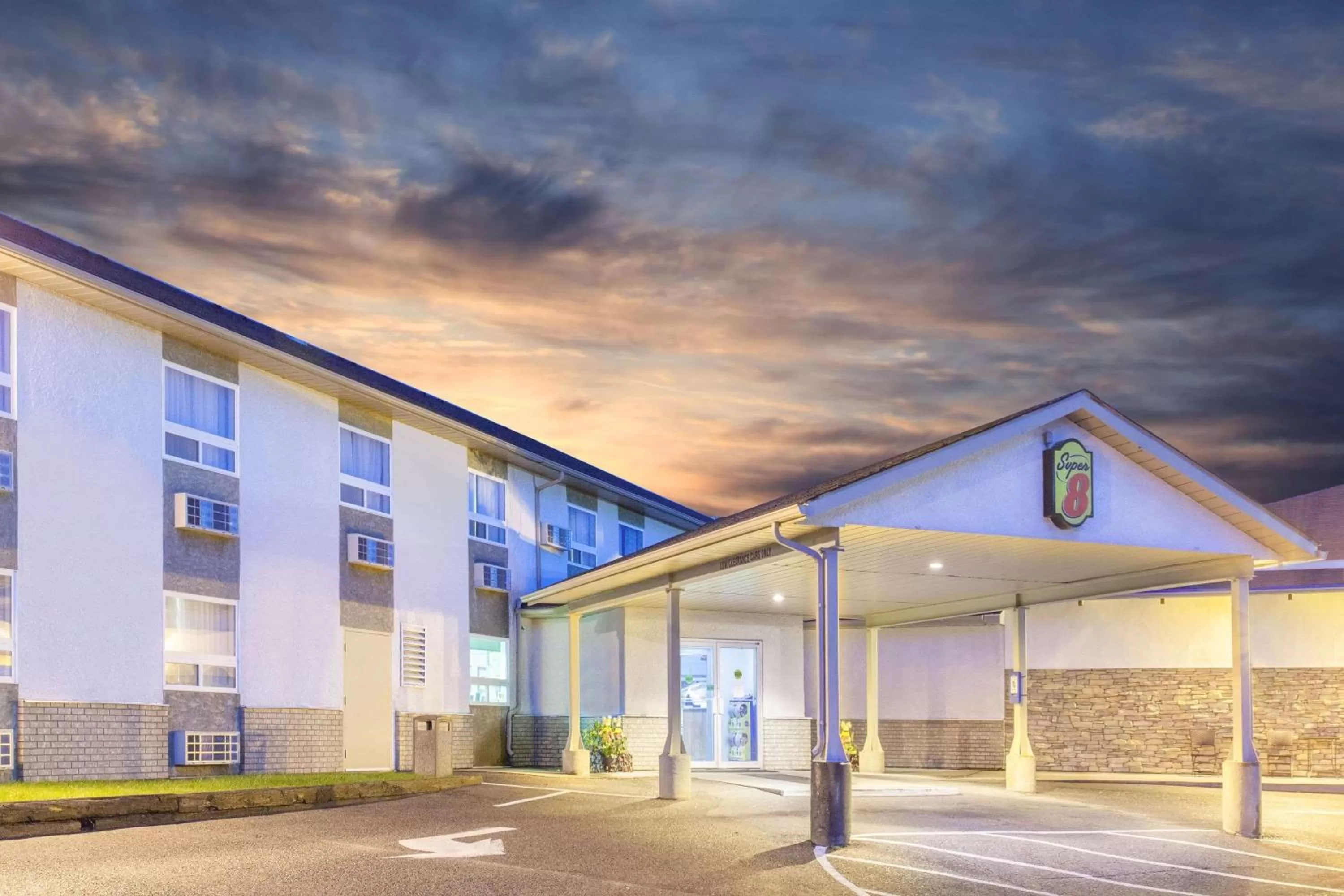 Property building in Super 8 by Wyndham Kenora