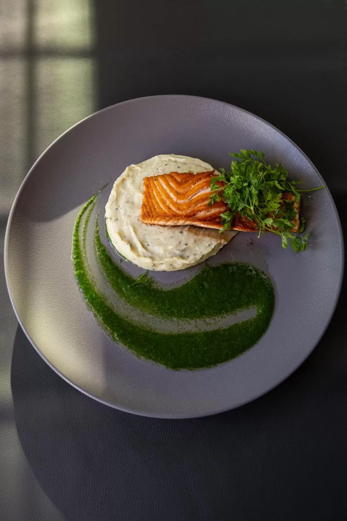 Restaurant/places to eat in Hotel Le Place d'Armes - Relais & Châteaux