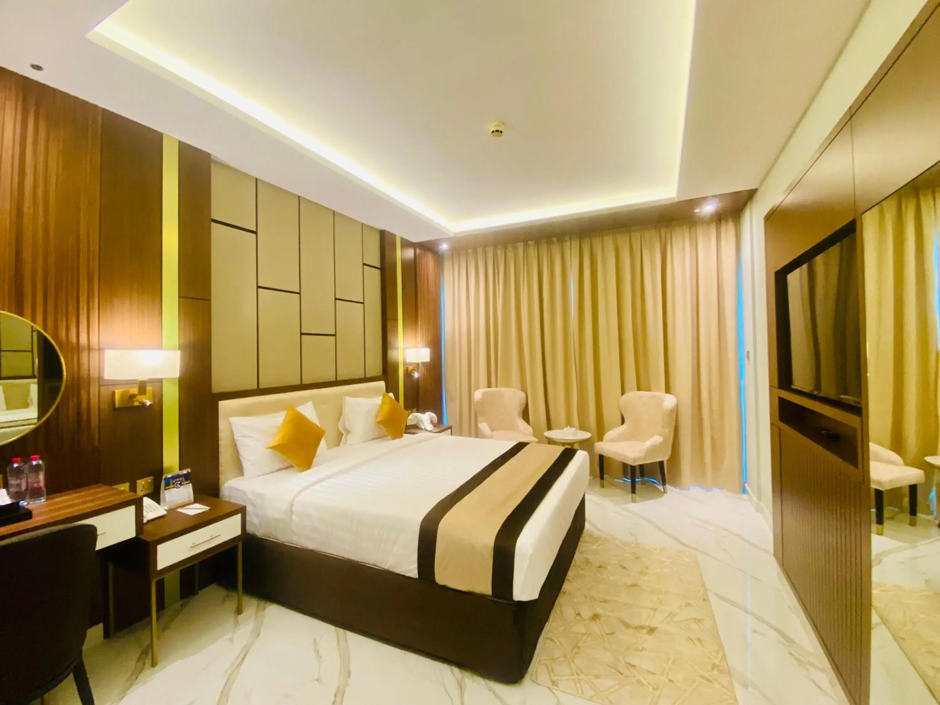 Bed in Golden Tulip Deira Hotel