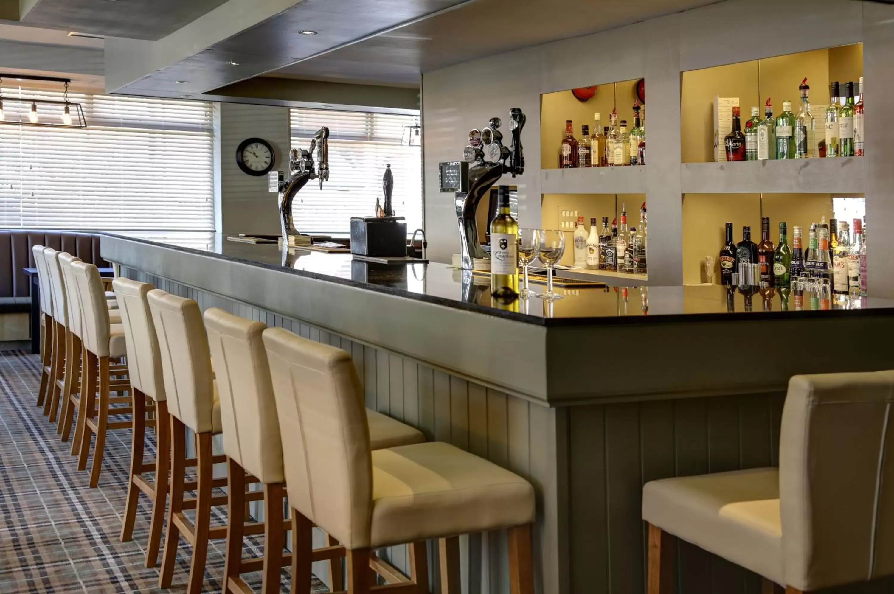 Lounge or bar, Lounge/Bar in Best Western Brook Hotel