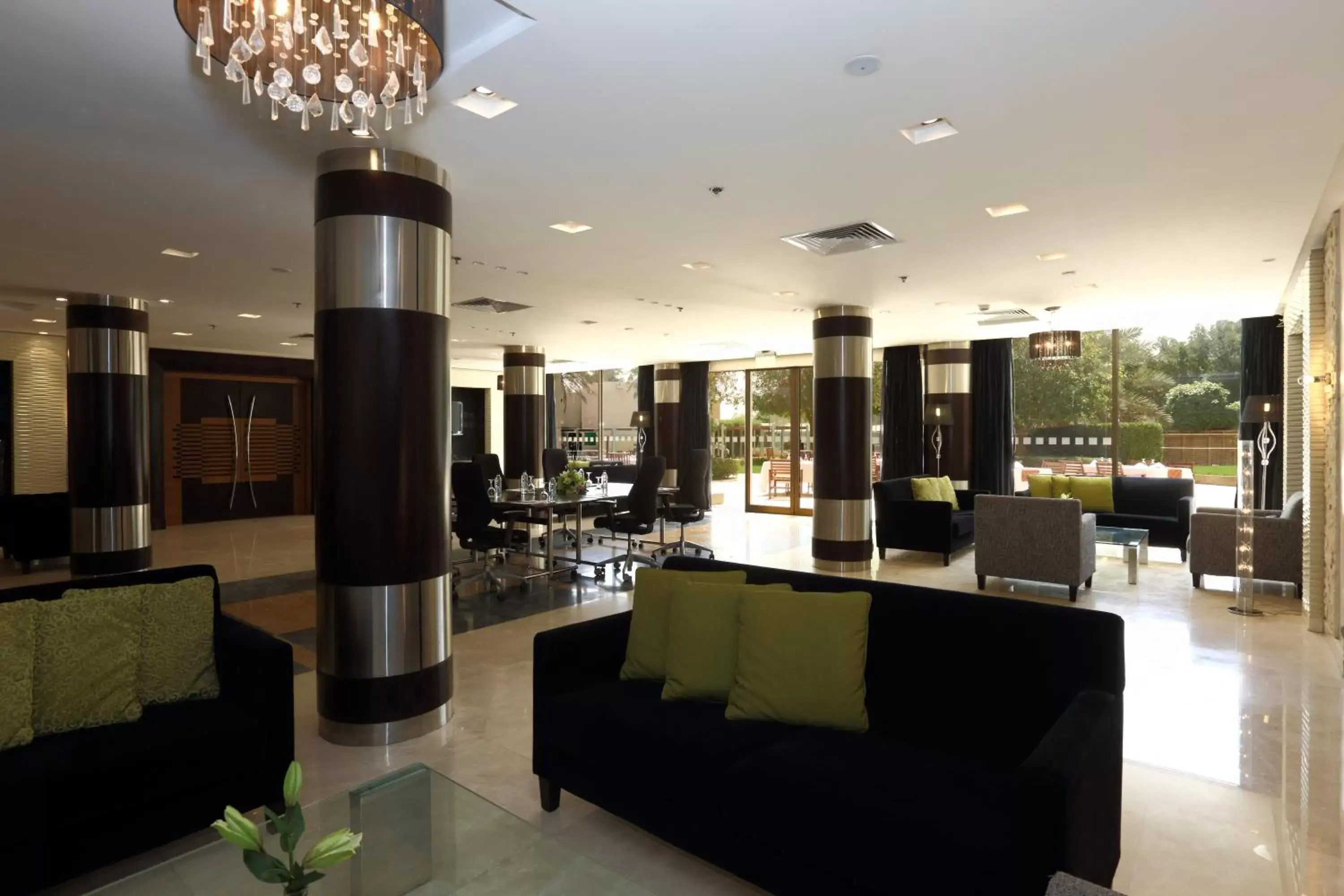 Property building, Restaurant/Places to Eat in Holiday Inn Riyadh Izdihar, an IHG Hotel
