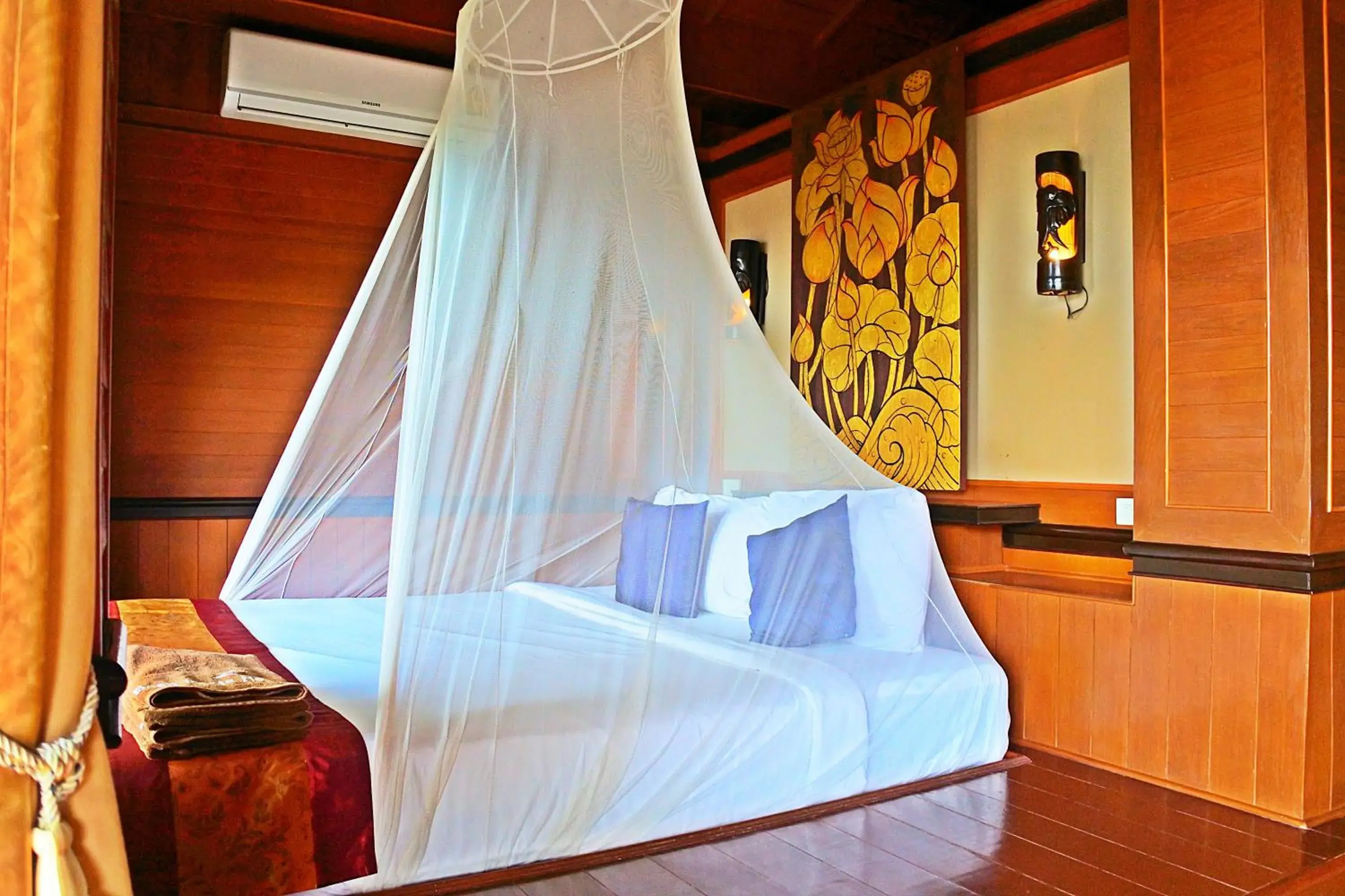 Bed in Baan Laanta Resort & Spa - SHA PLUS