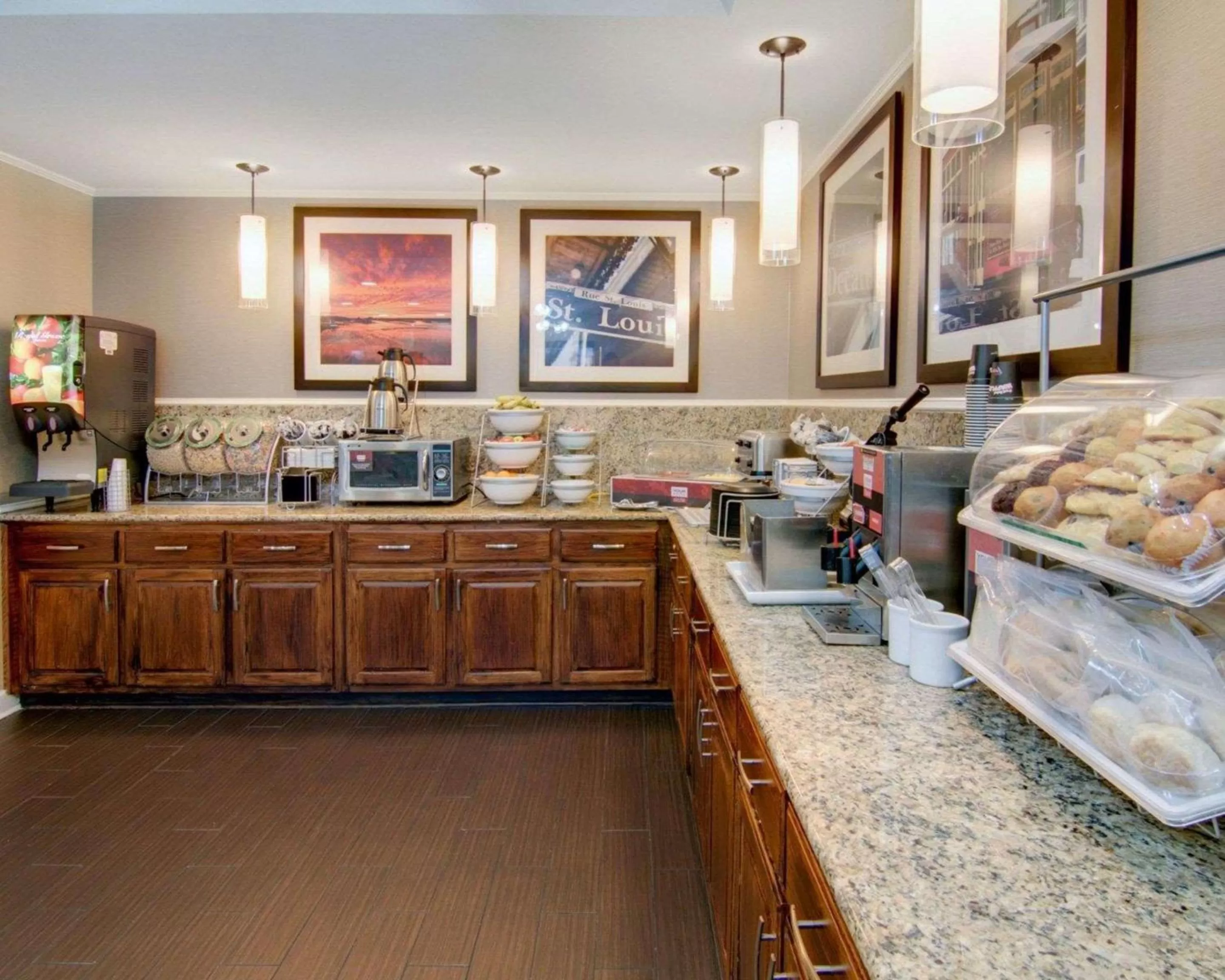 Restaurant/places to eat in Comfort Inn West Monroe near Sports & Events Center