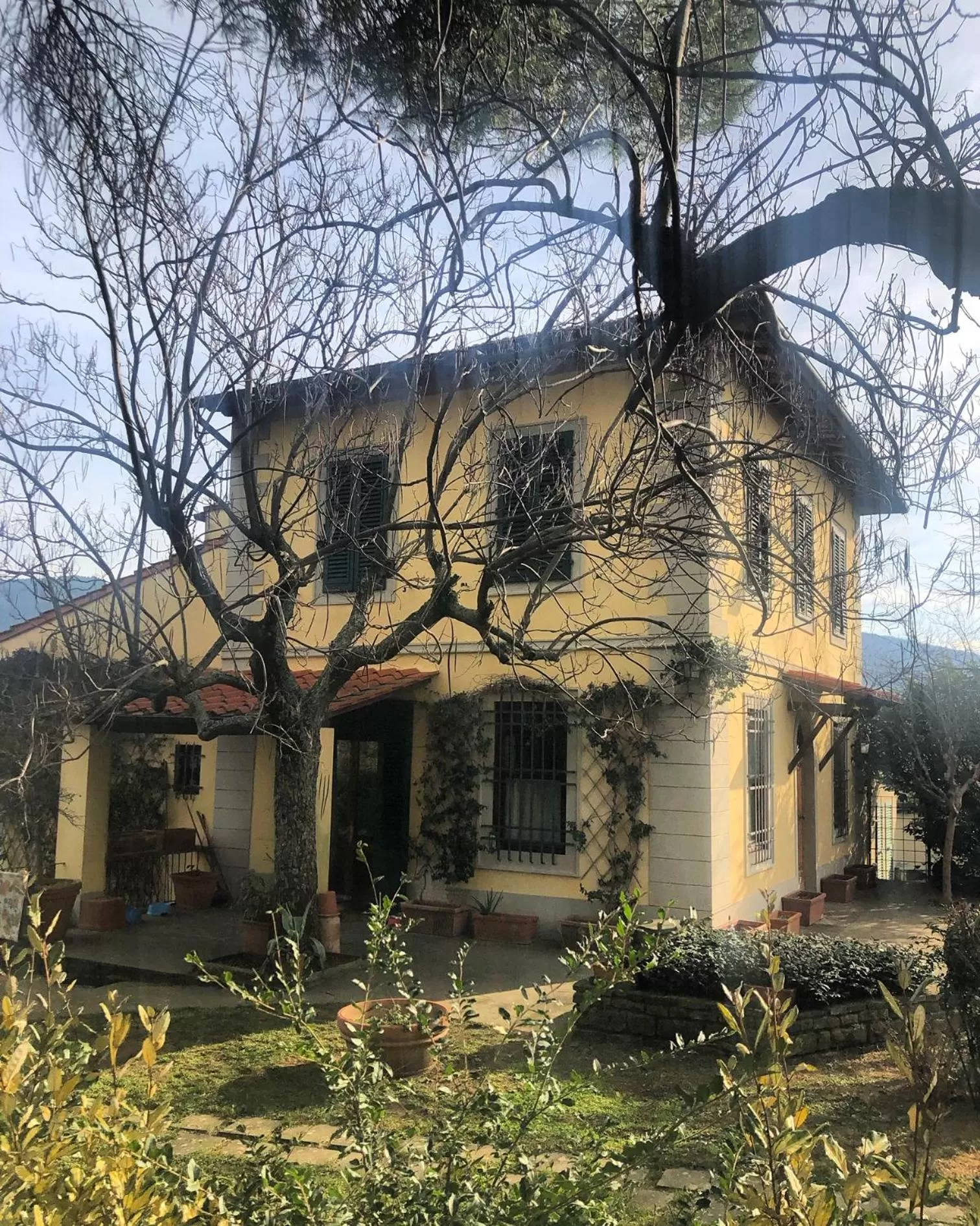 Property building in Independent loft on Florence's hills