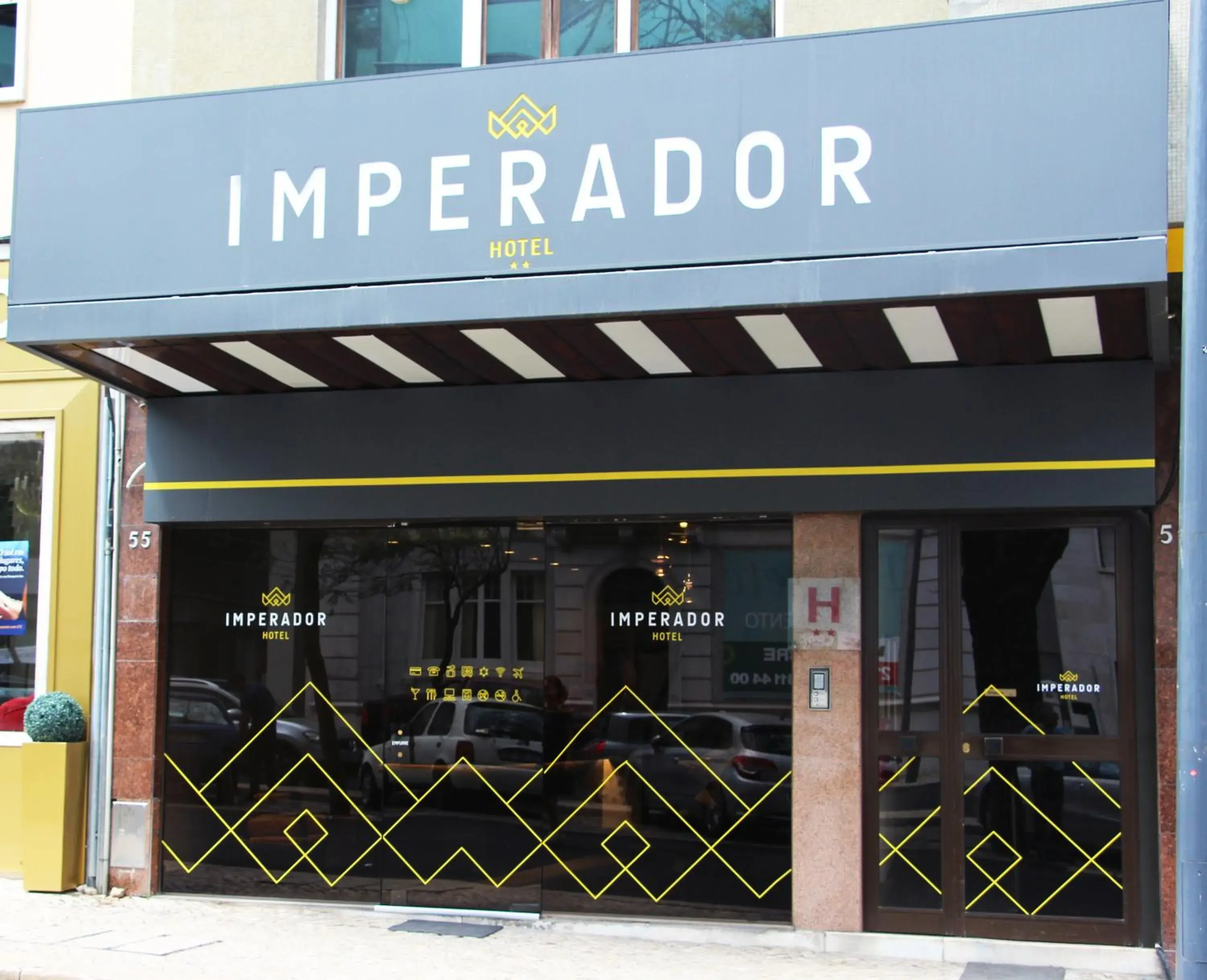 Facade/entrance in Imperador Hotel