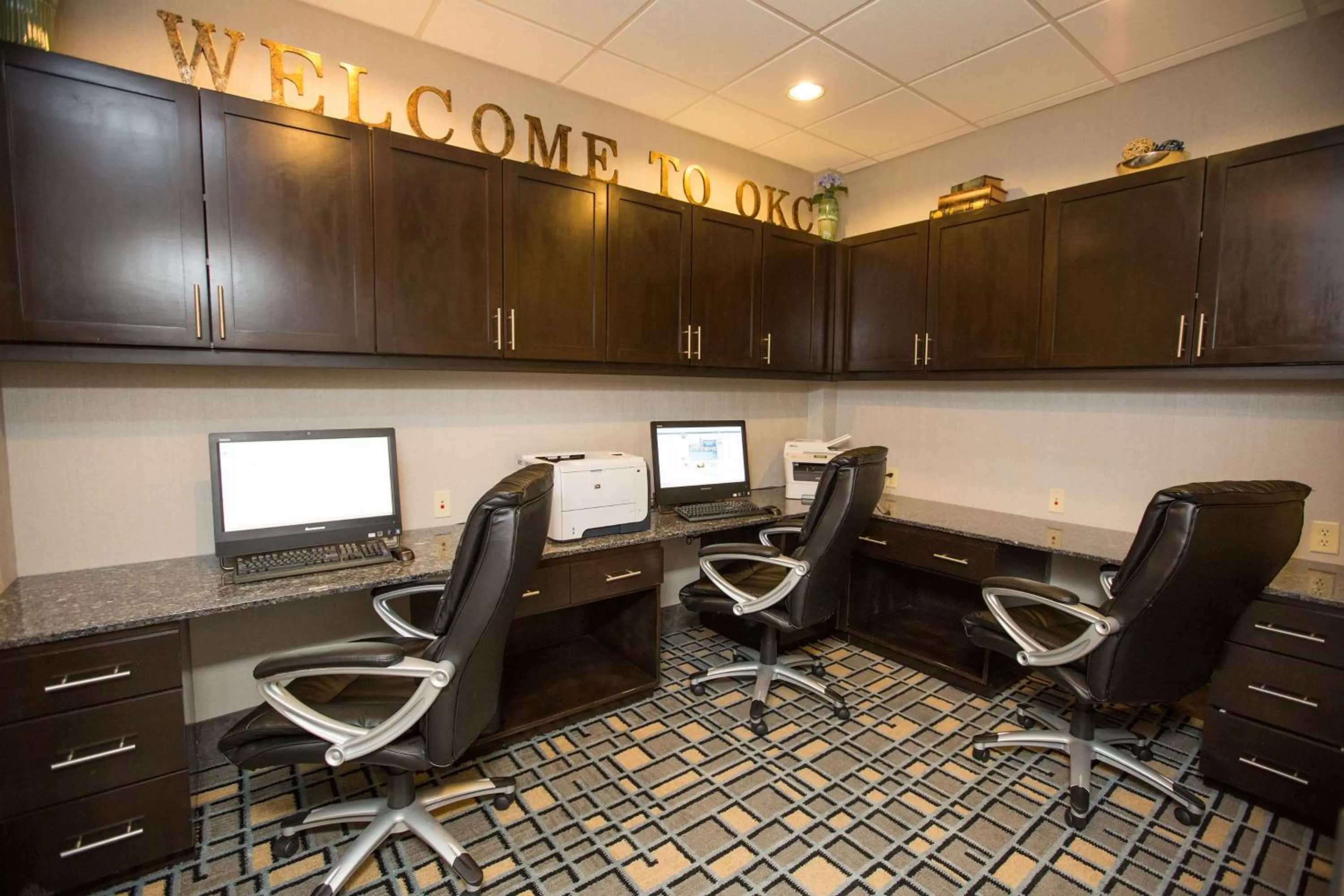 Business facilities in Hampton Inn & Suites Oklahoma City Airport