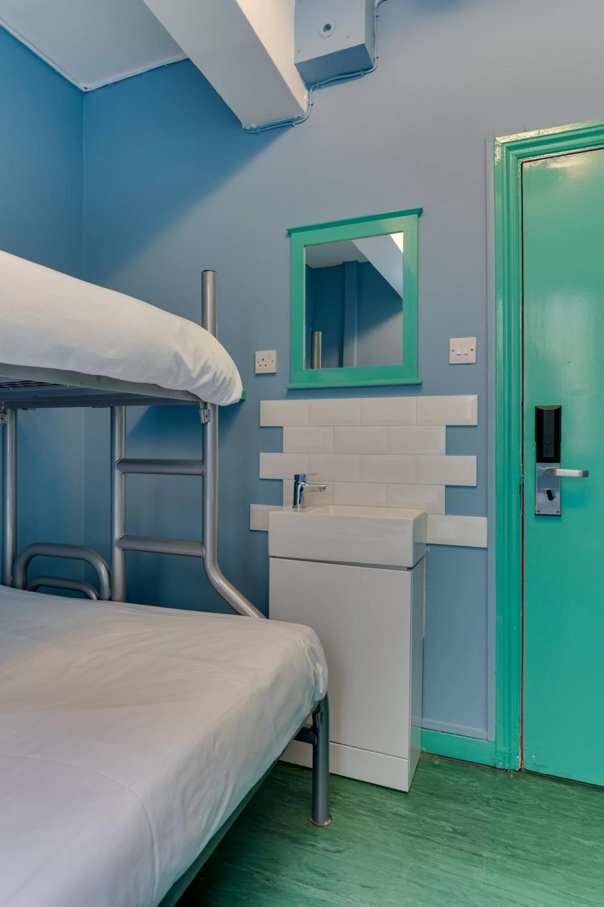 Bathroom, Bed in Clink261 Hostel