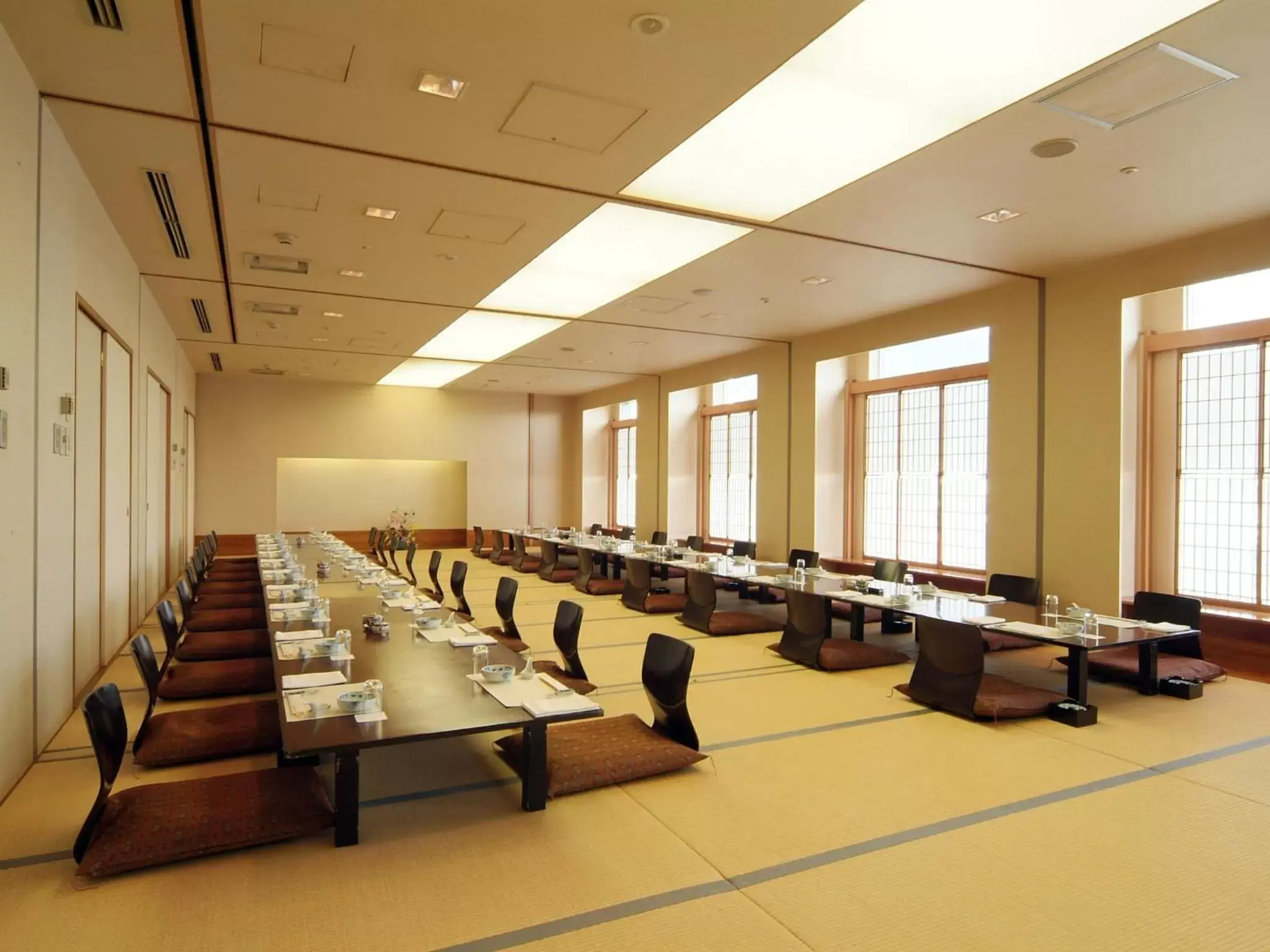 Banquet/Function facilities in Hotel Crown Palais Kitakyushu