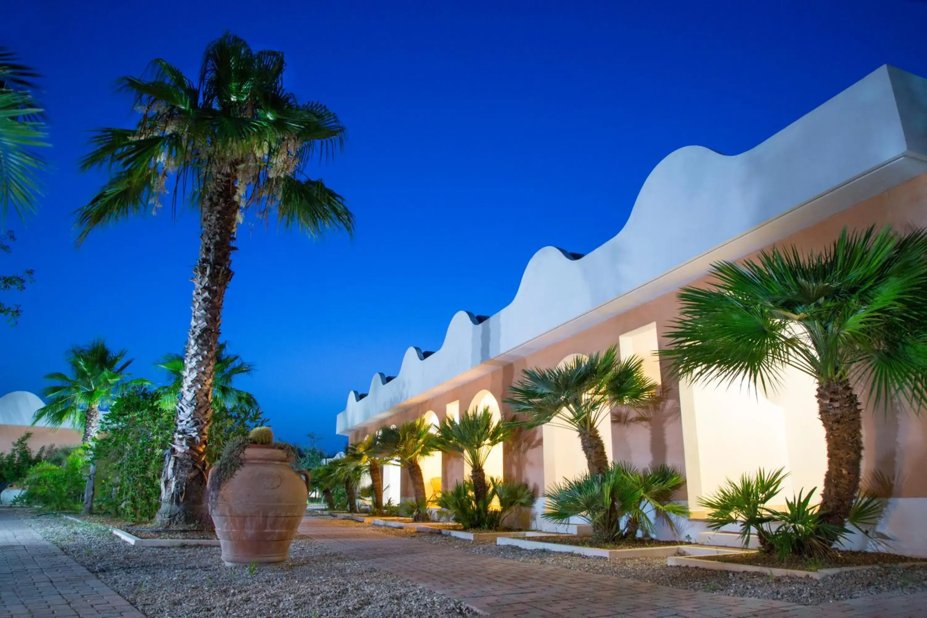 Facade/entrance, Property Building in Garden Hotel Ripa