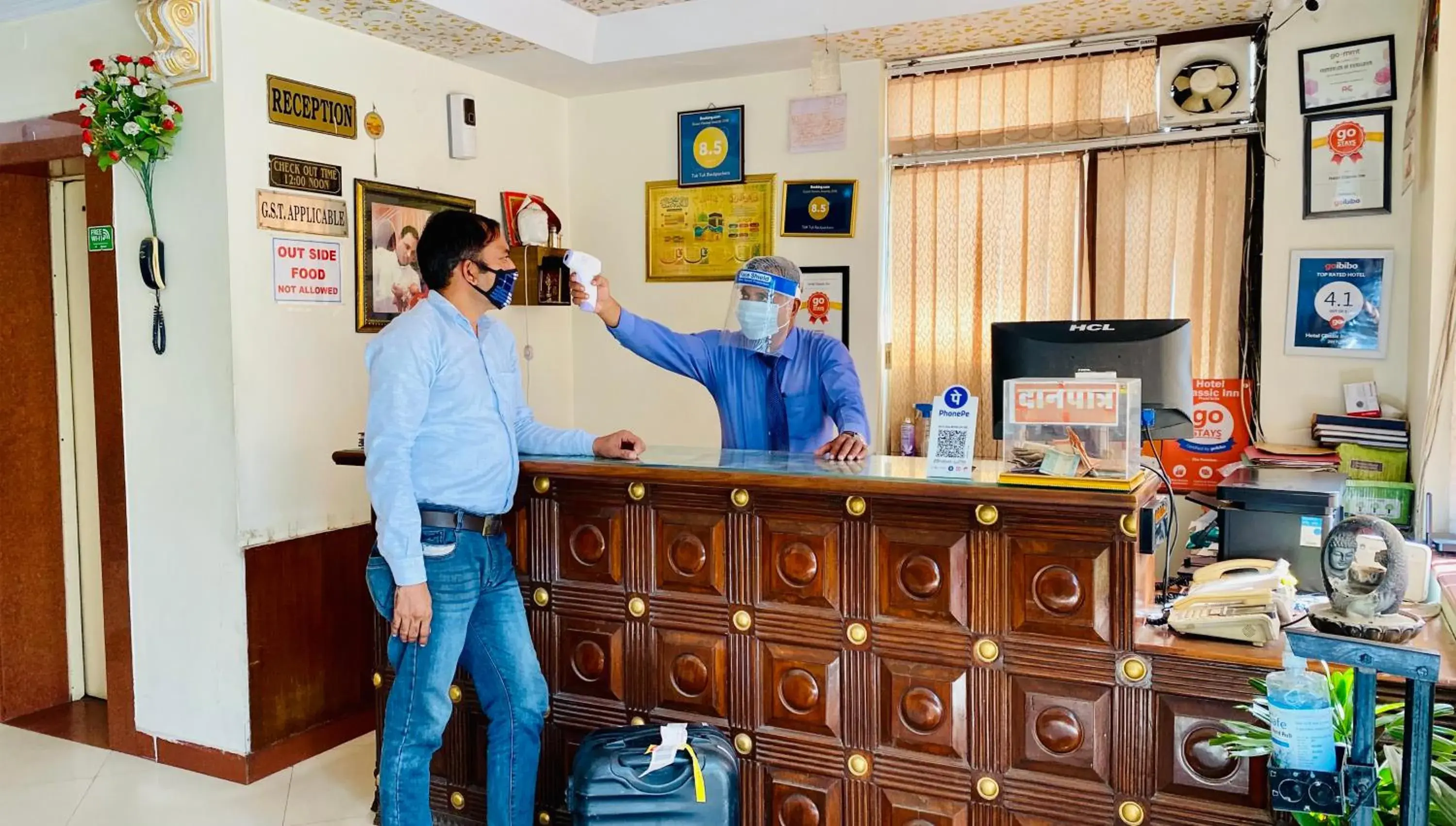 Lobby or reception in Tuk Tuk Backpackers- Near Jaipur Train Station Lobby or reception in Tuk Tuk Backpackers- Near Jaipur Train Station